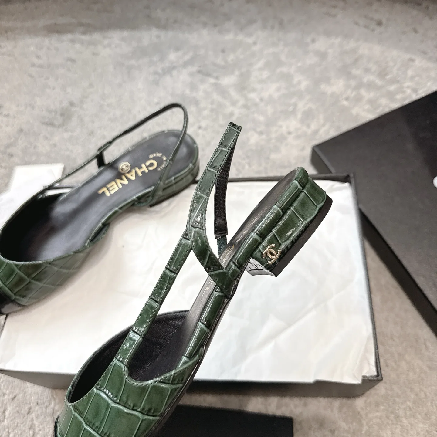 Босоножки Женские Chanel 17572187
