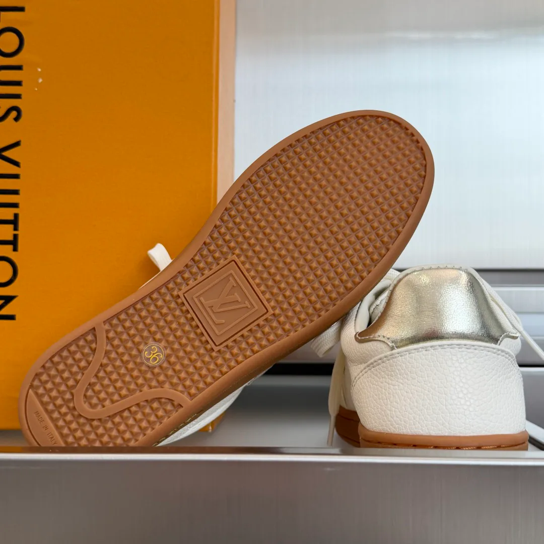 Кроссовки Женские Louis Vuitton 11696603