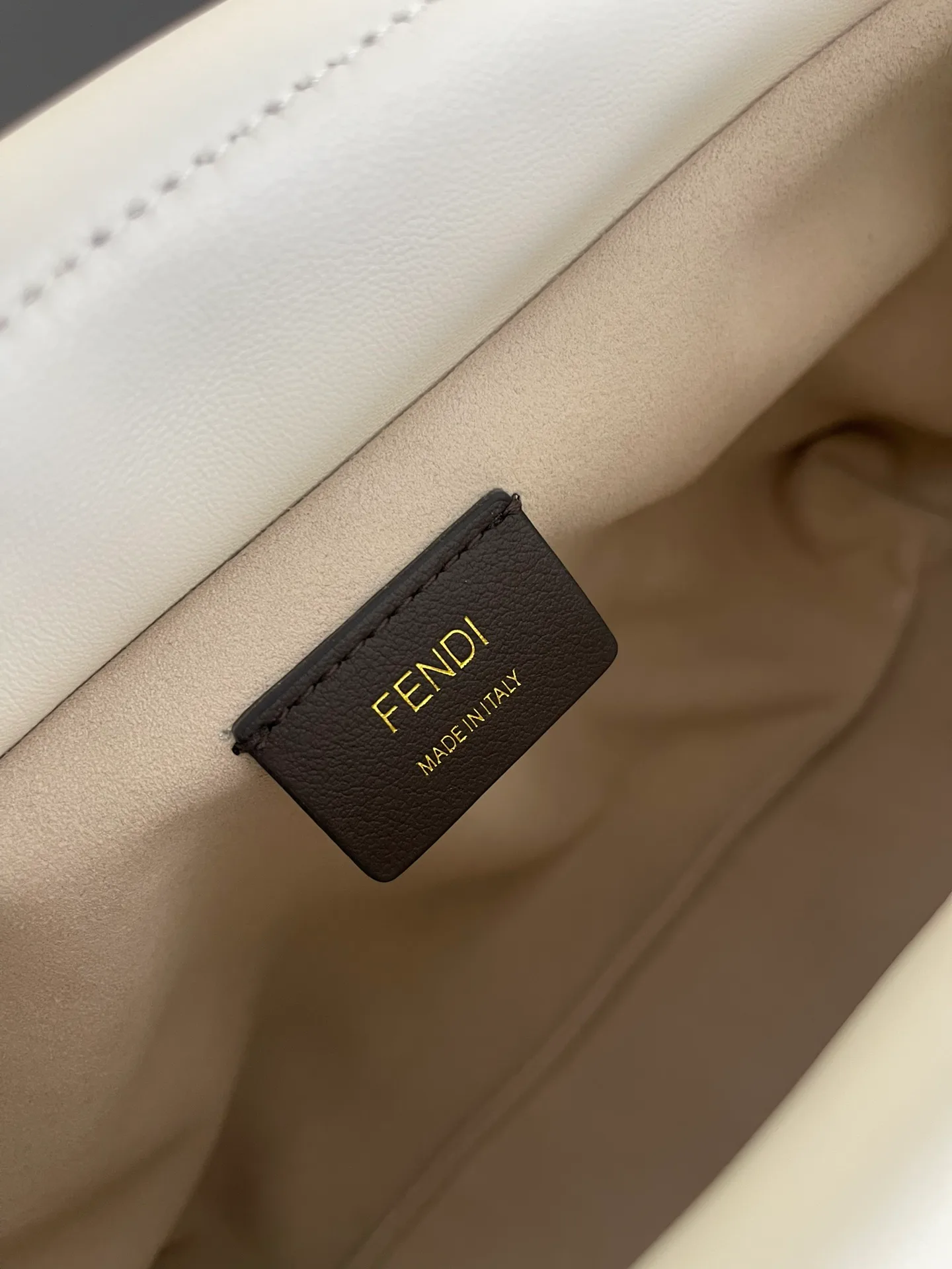 Классические Сумки Женские Fendi 13546218