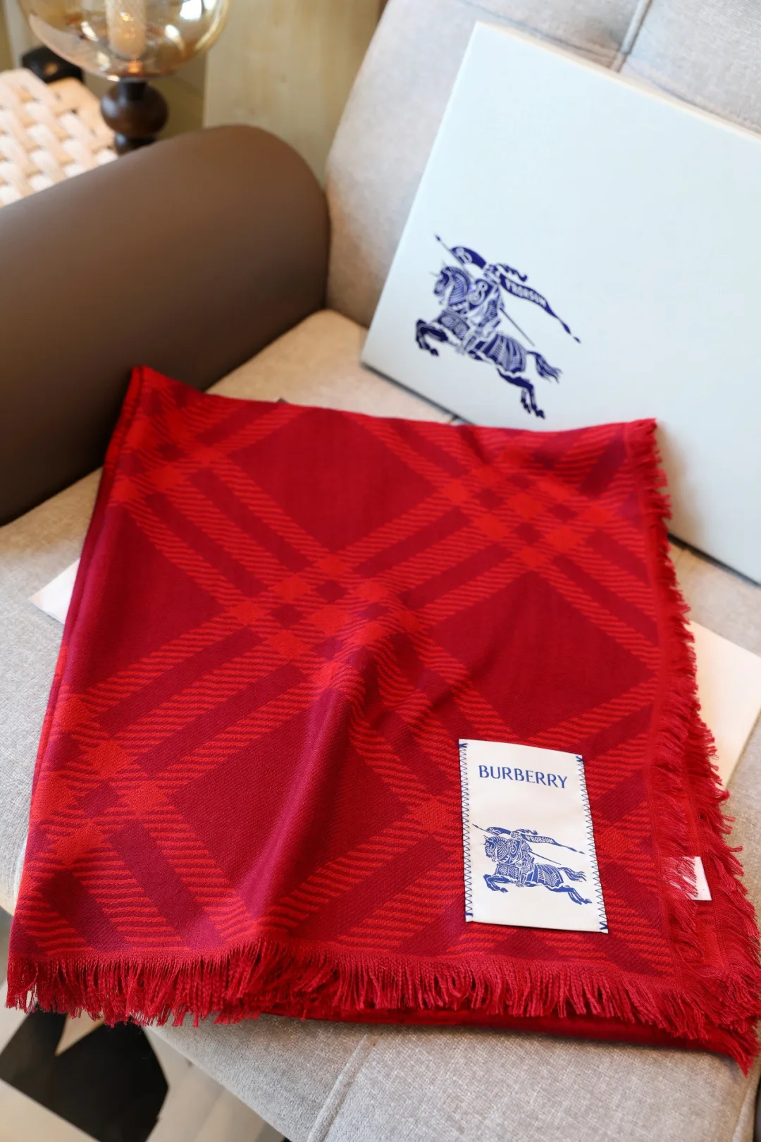 Шарфы Burberry 18419147