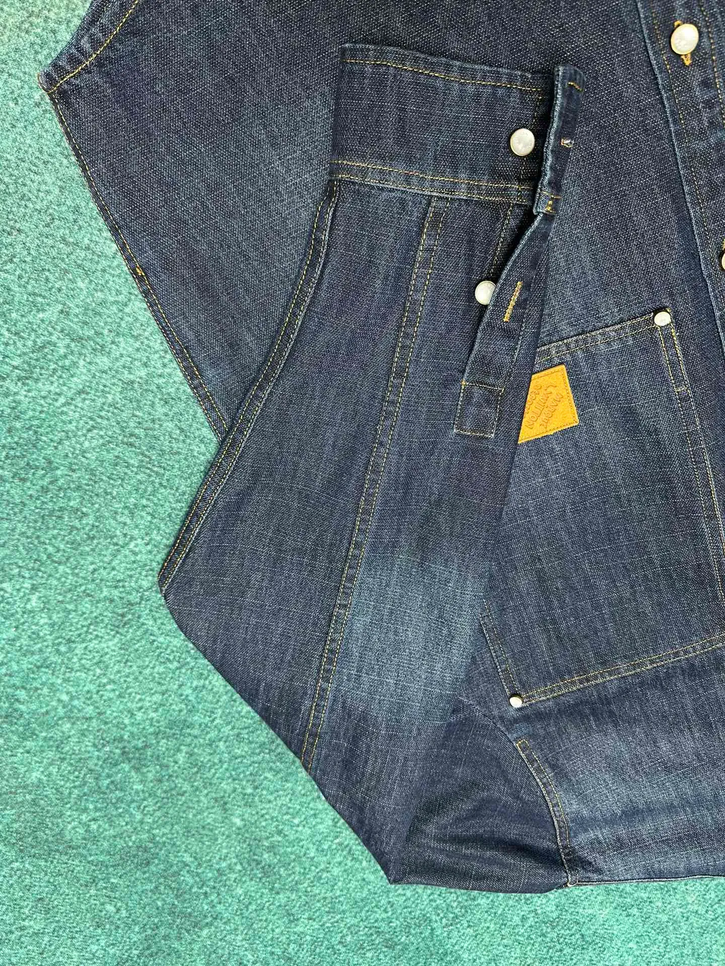 Куртки Женские Louis Vuitton 72722