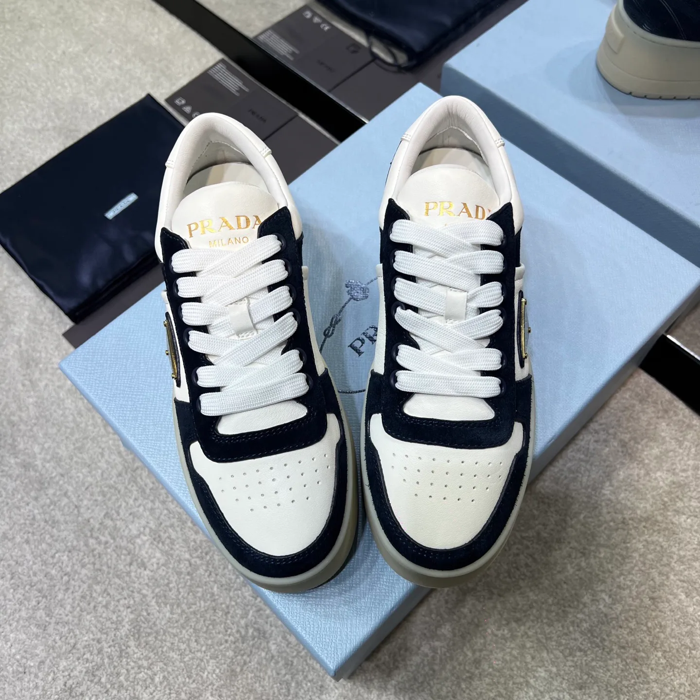 Кроссовки Женские Prada 5027935