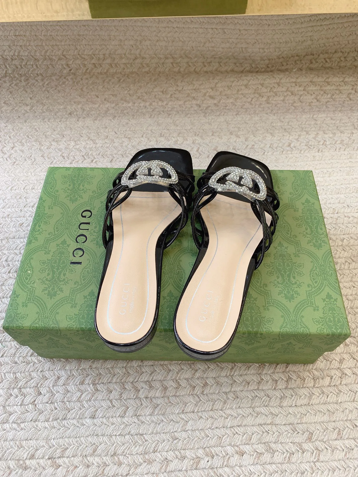 Шлепанцы Женские Gucci 950767