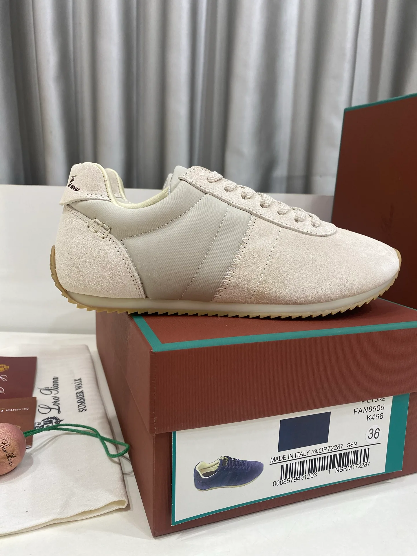 Кроссовки Женские Loro Piana 17485964
