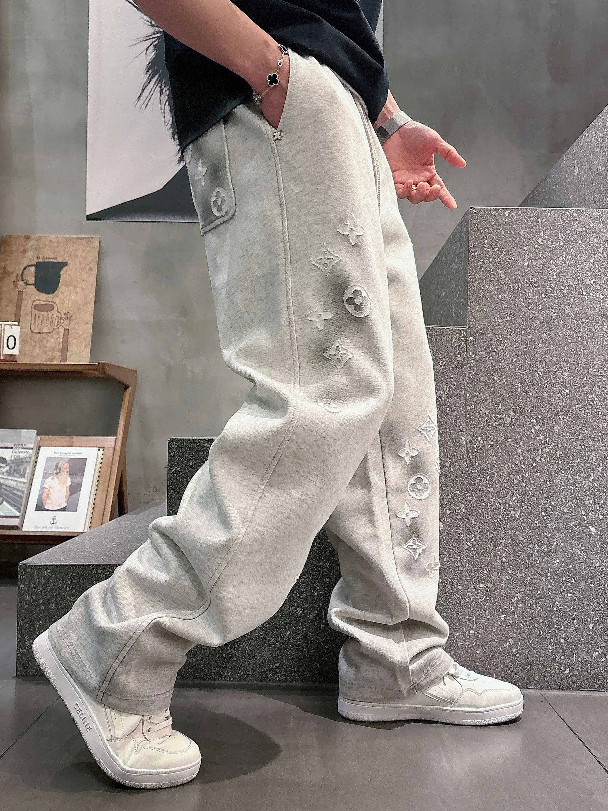 Брюки Мужские Louis Vuitton 11638800
