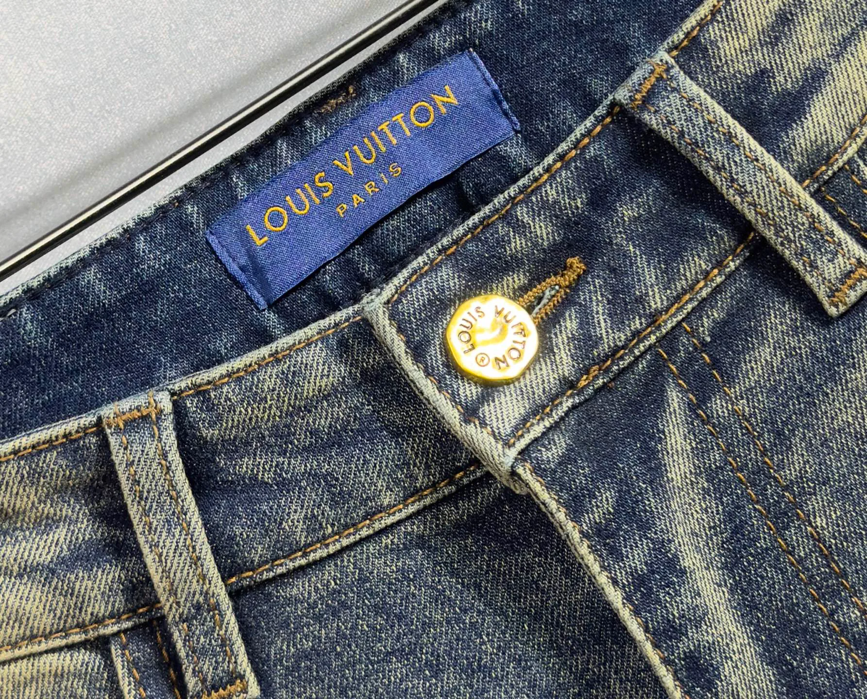 Джинсы Мужские Louis Vuitton 18098352