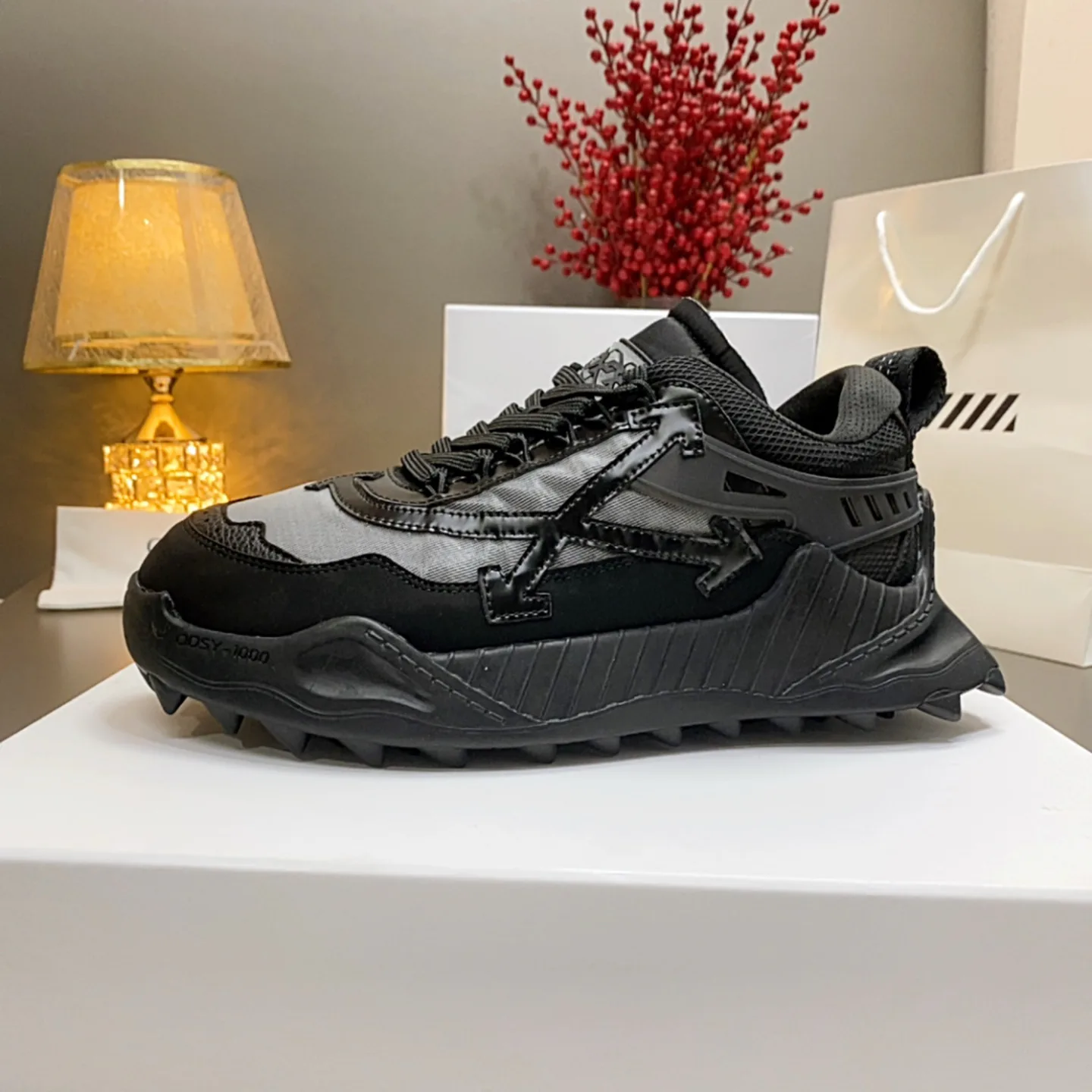 Кроссовки Женские Off-White 17530540