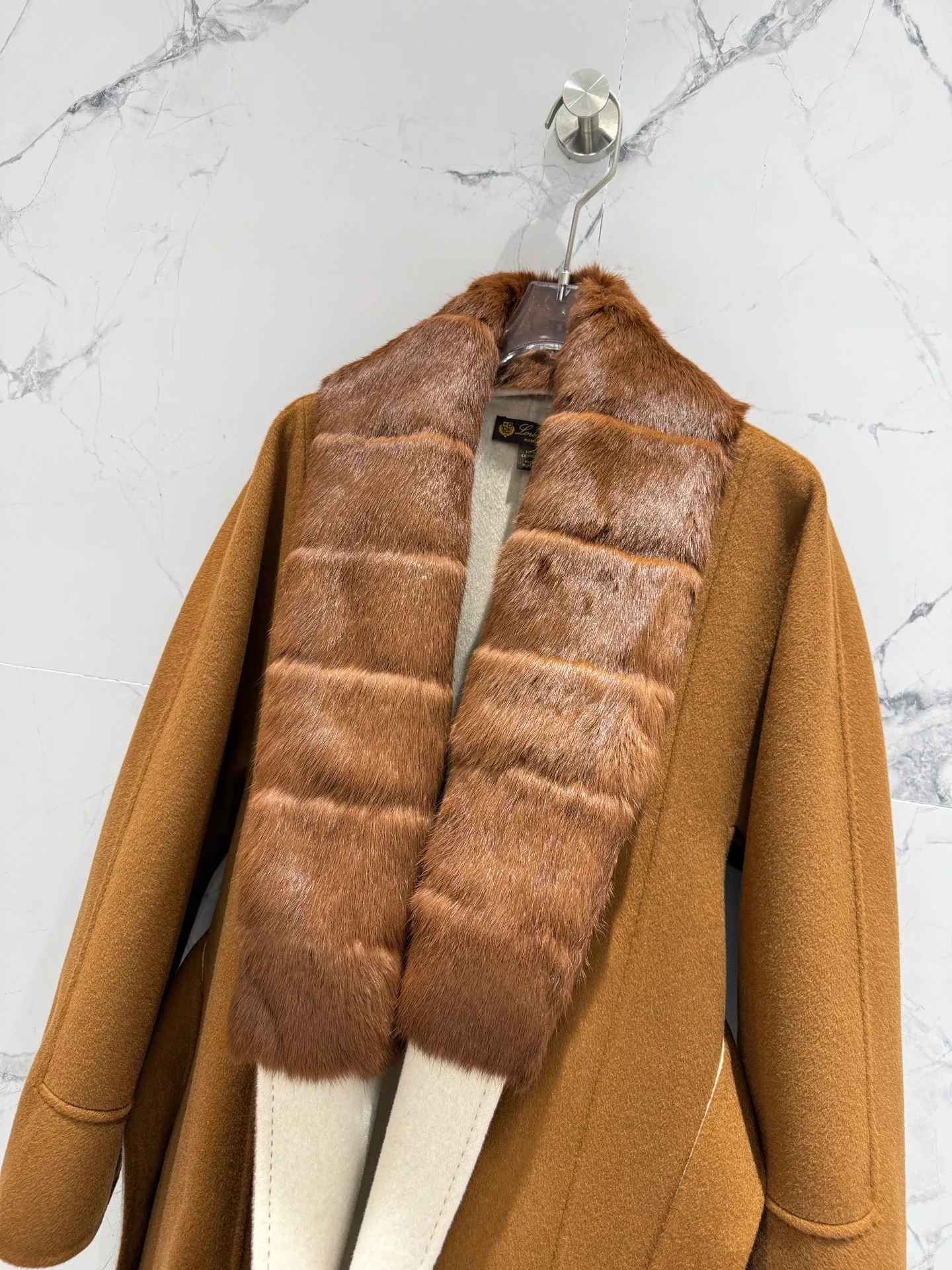Пальто Женские Loro Piana 18872840