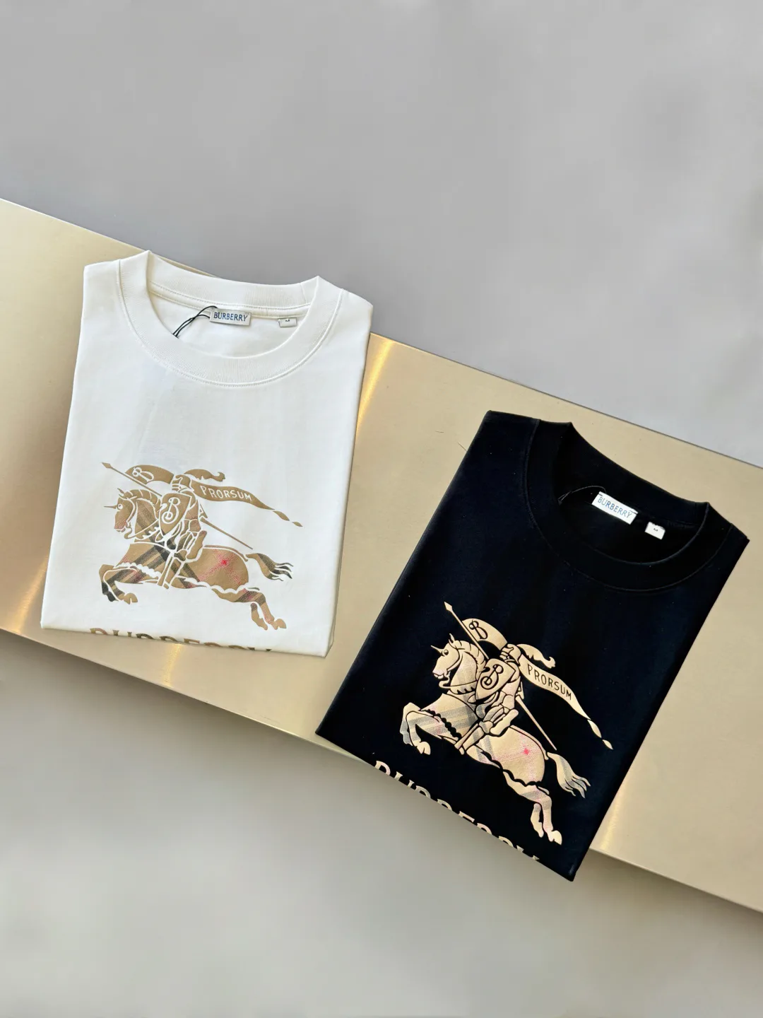 Футболки Женские Burberry 11615929