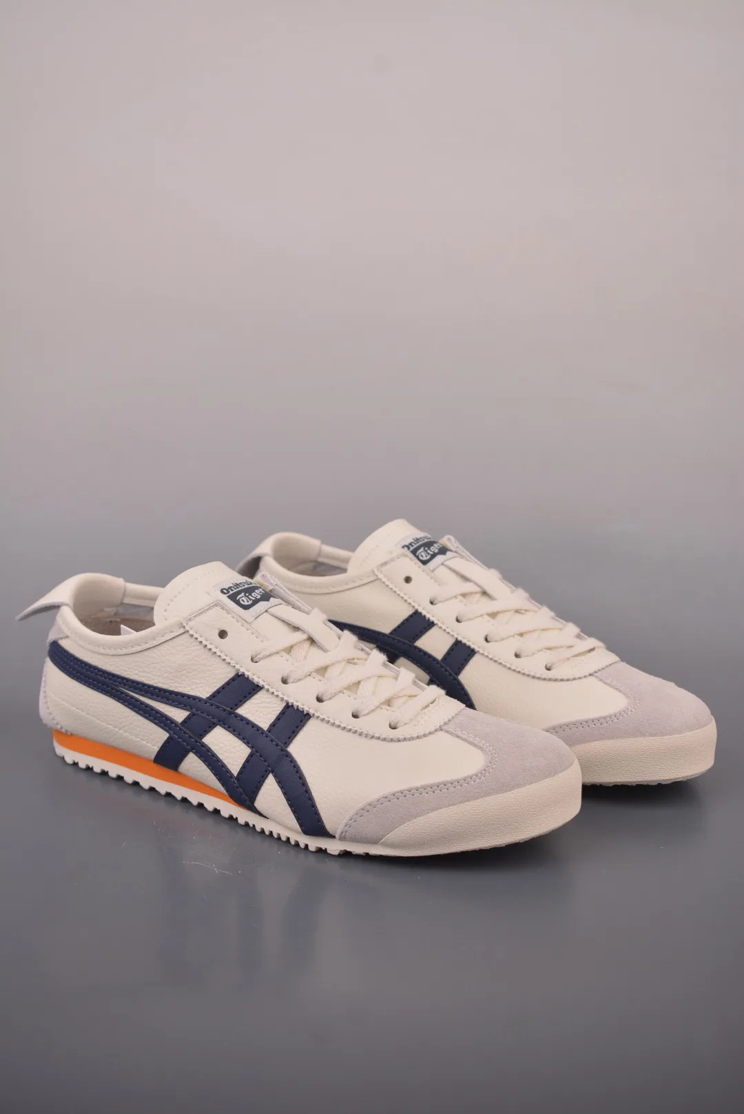 Кроссовки Женские Asics 18562052