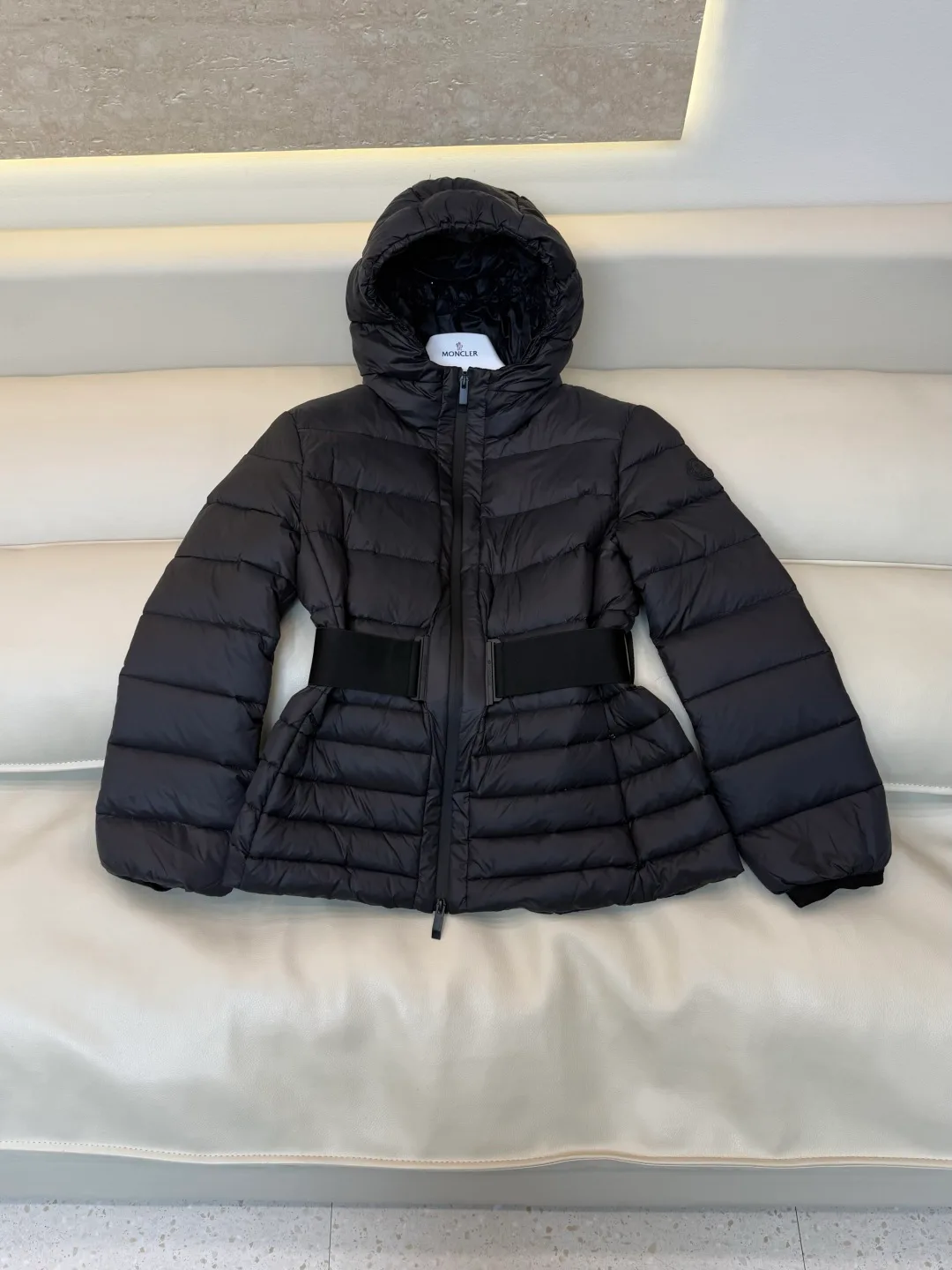 Куртки И Пуховики Женские Moncler 18629928