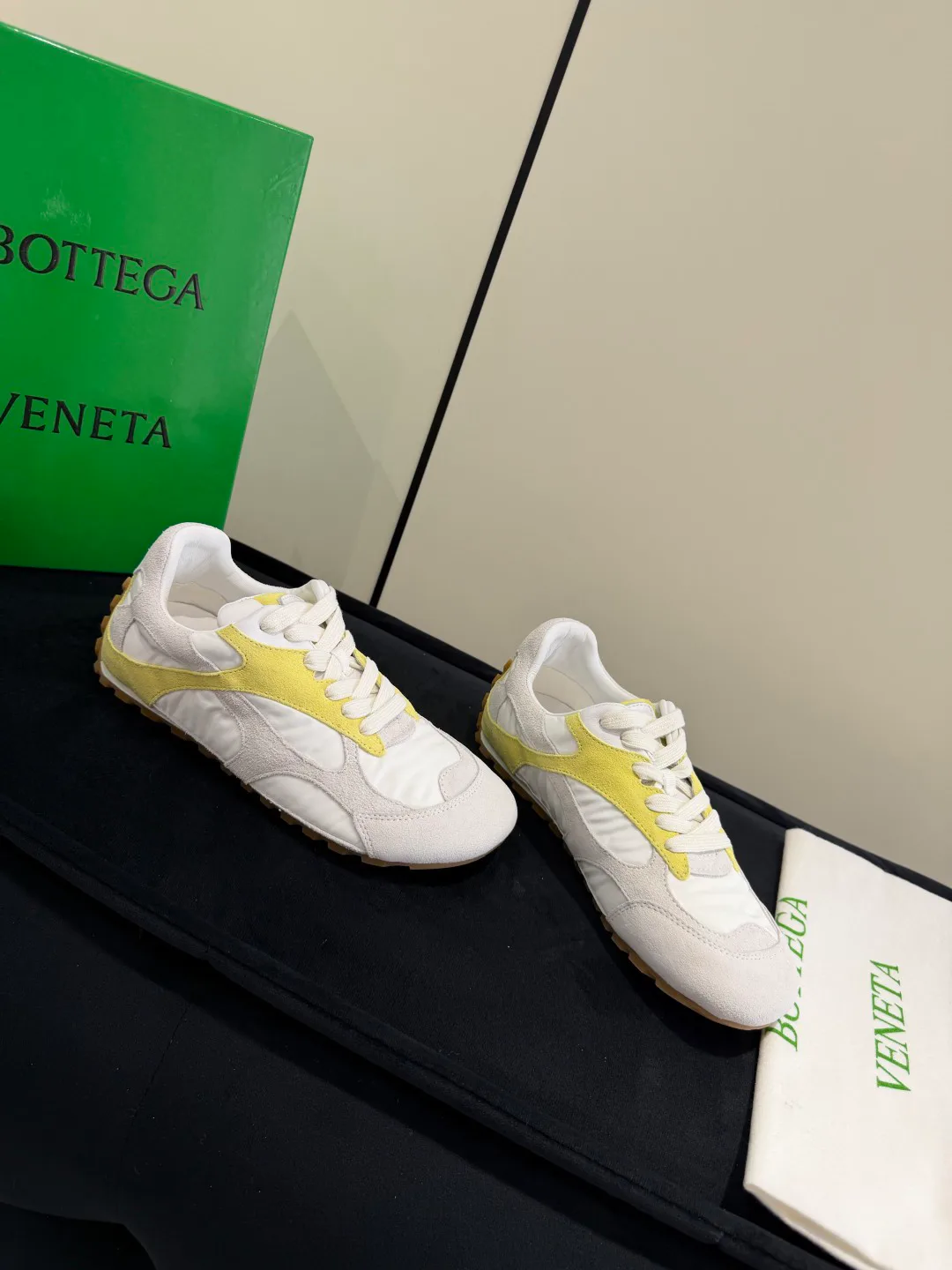 Кроссовки Женские Bottega Veneta 12731113