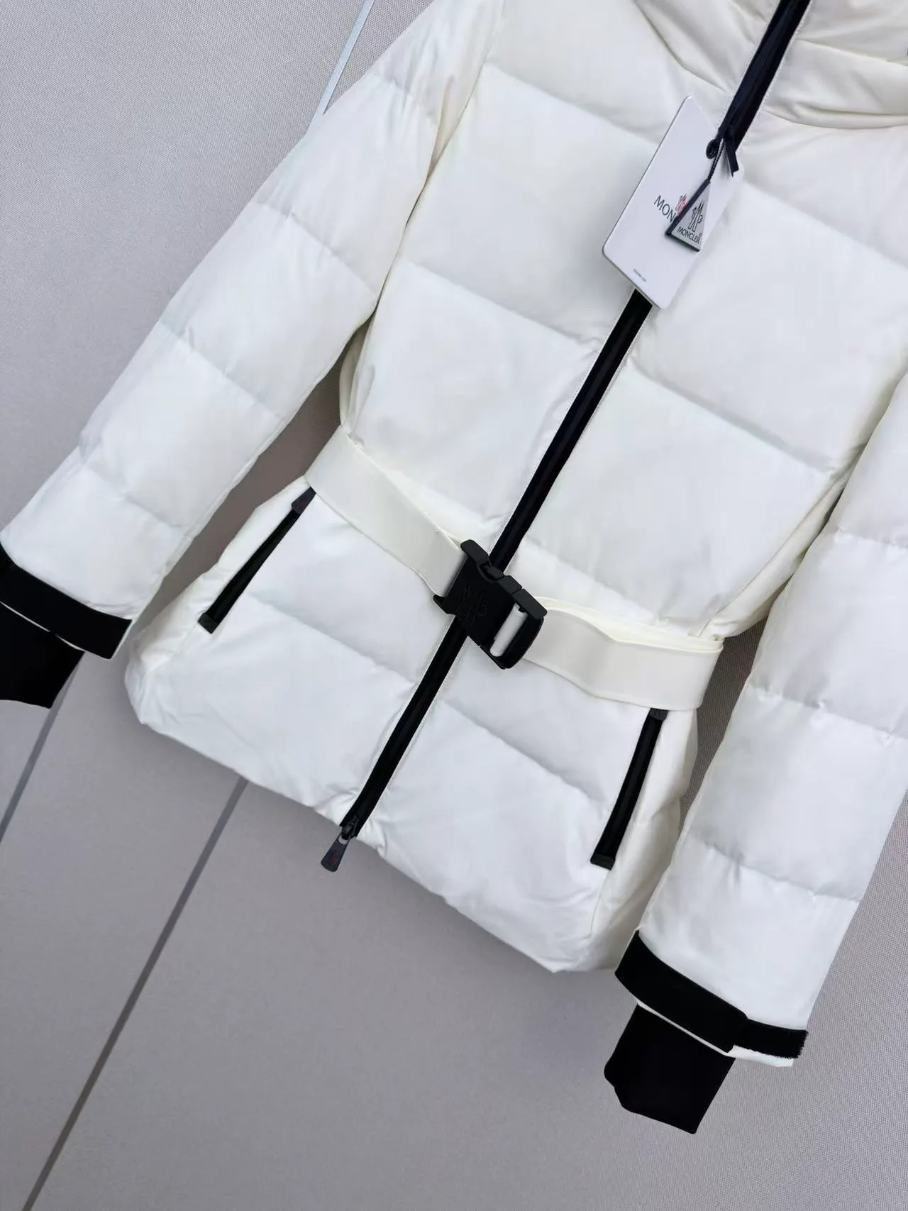 Куртки И Пуховики Женские Moncler 19247633