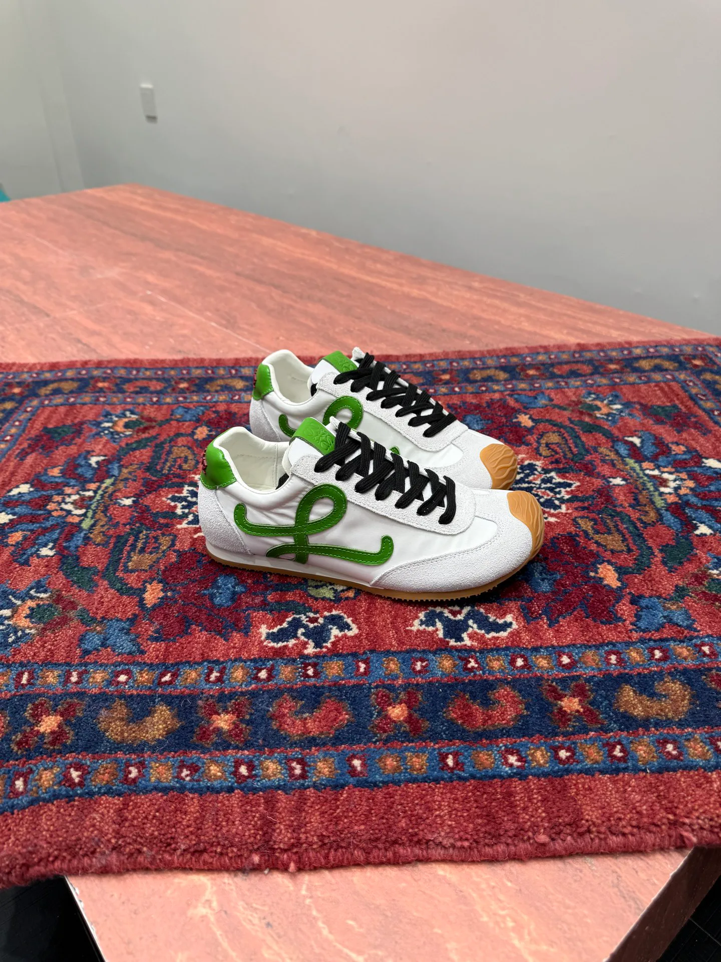 Кроссовки Женские Loewe 11250679