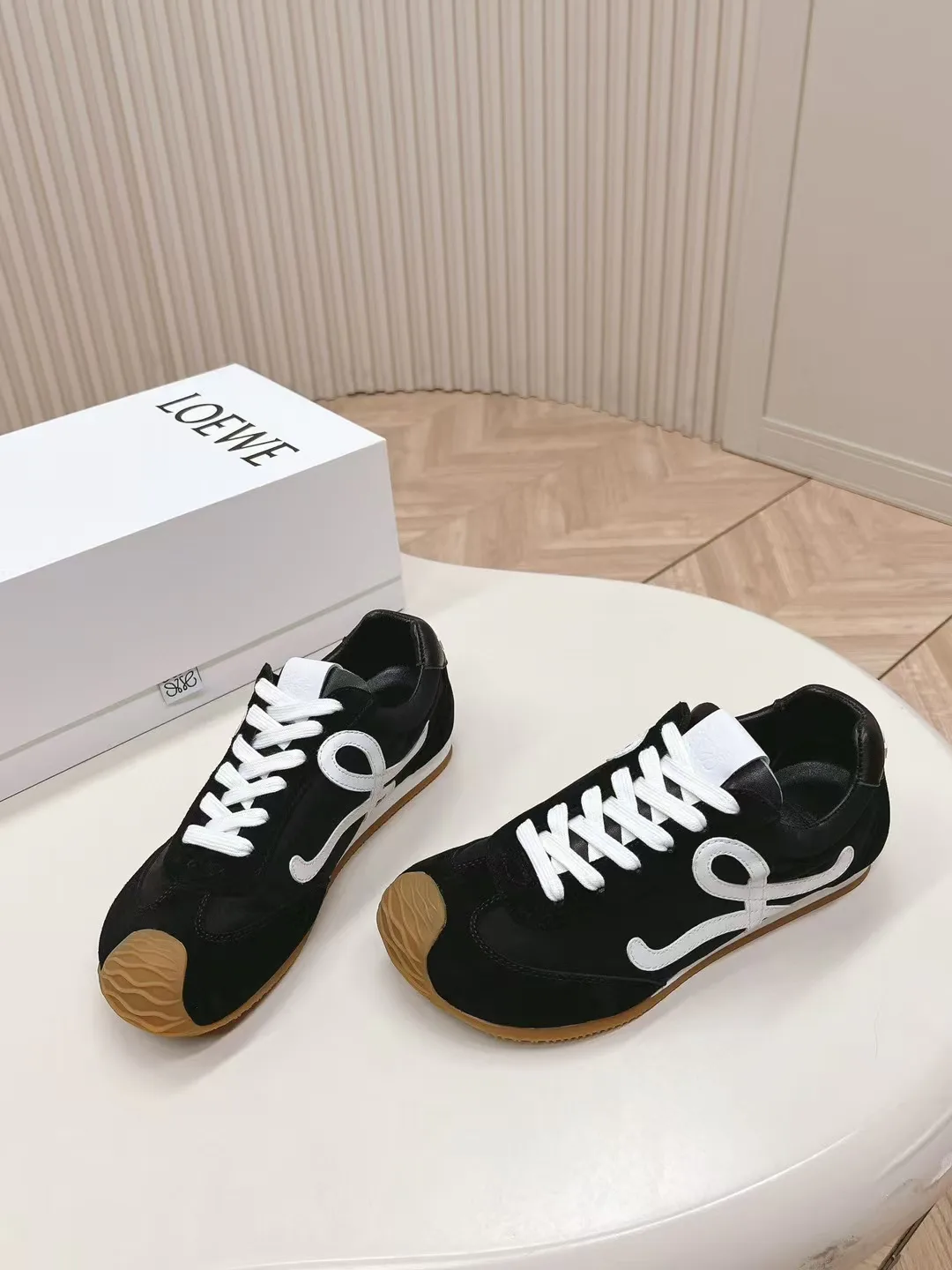 Кроссовки Женские Loewe 13080154