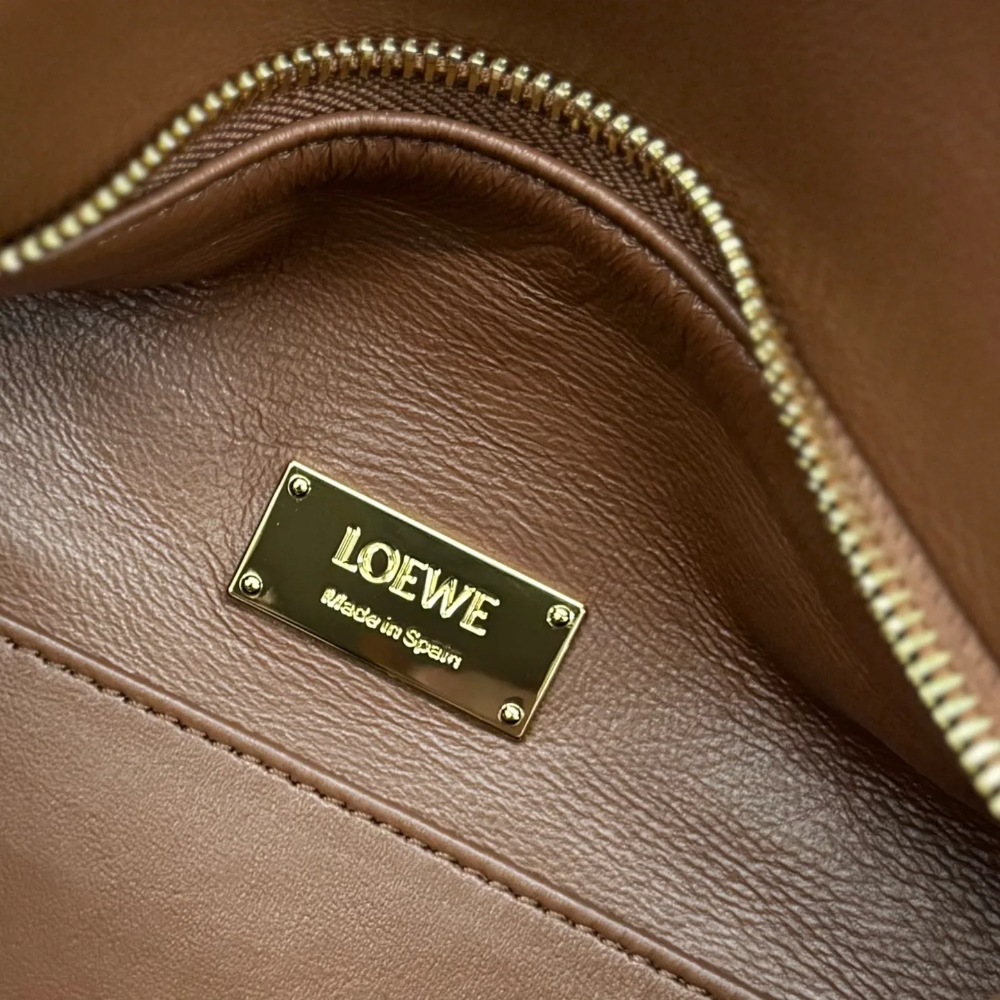 Классические Сумки Женские Loewe 17270362