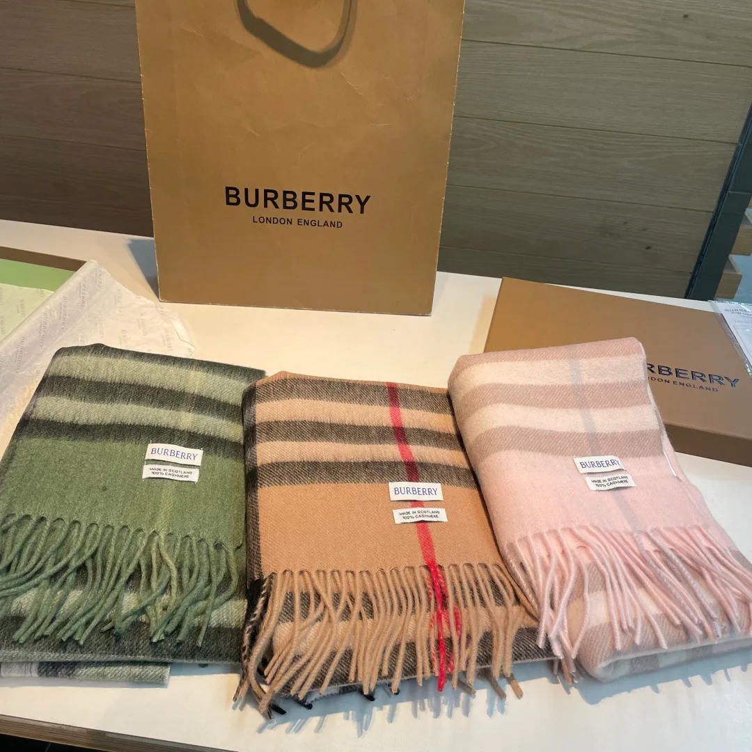 Шарфы Burberry 588176