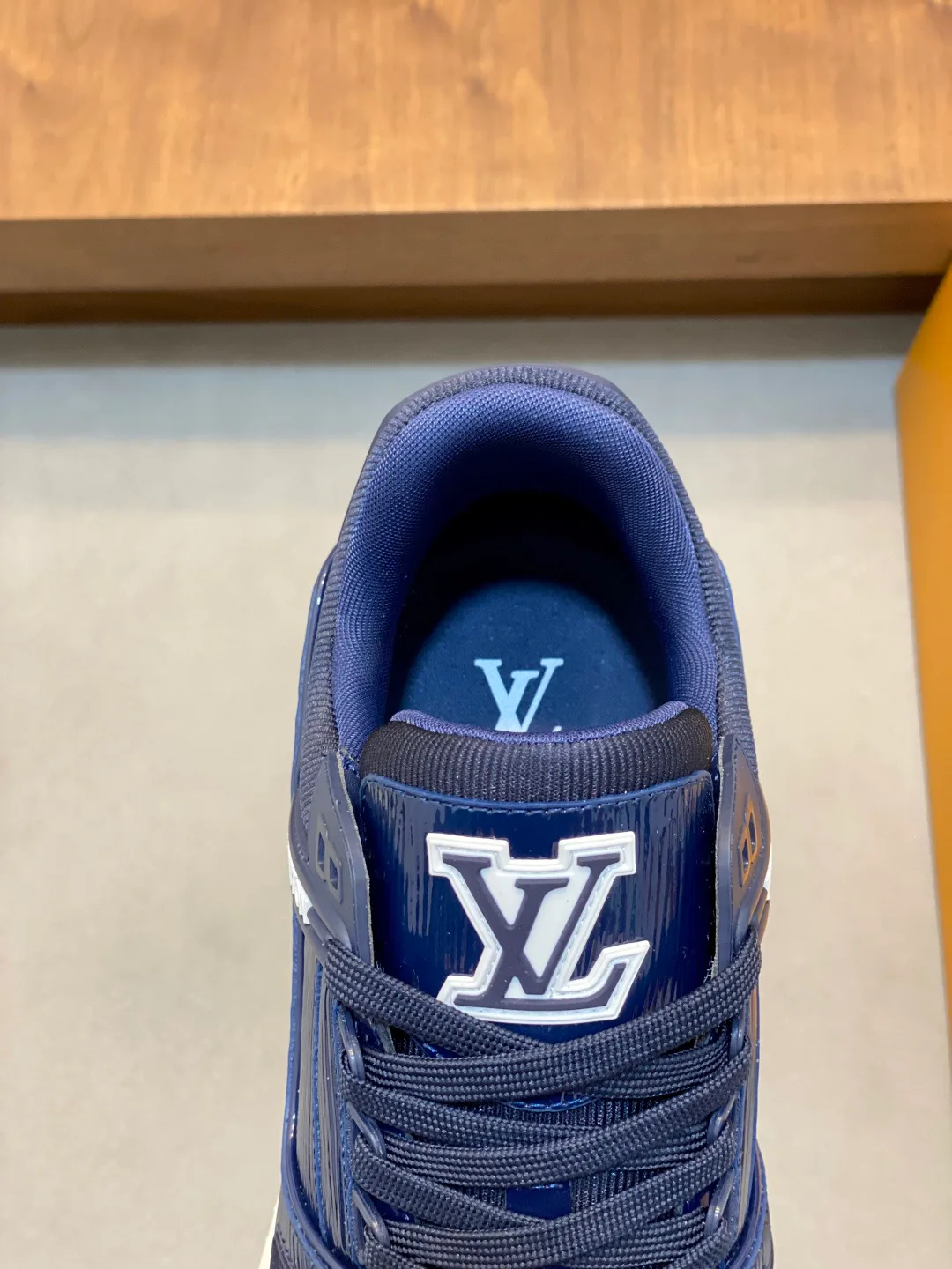 Кроссовки Мужские Louis Vuitton 860671