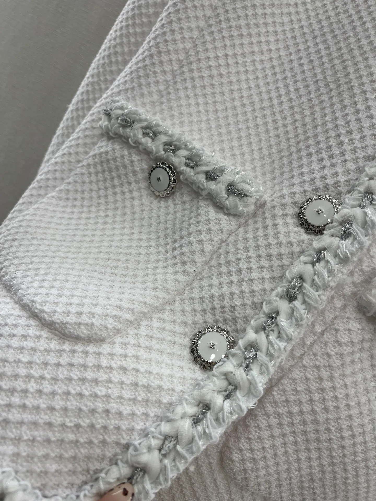 Куртки И Пуховики Женские Chanel 1137378