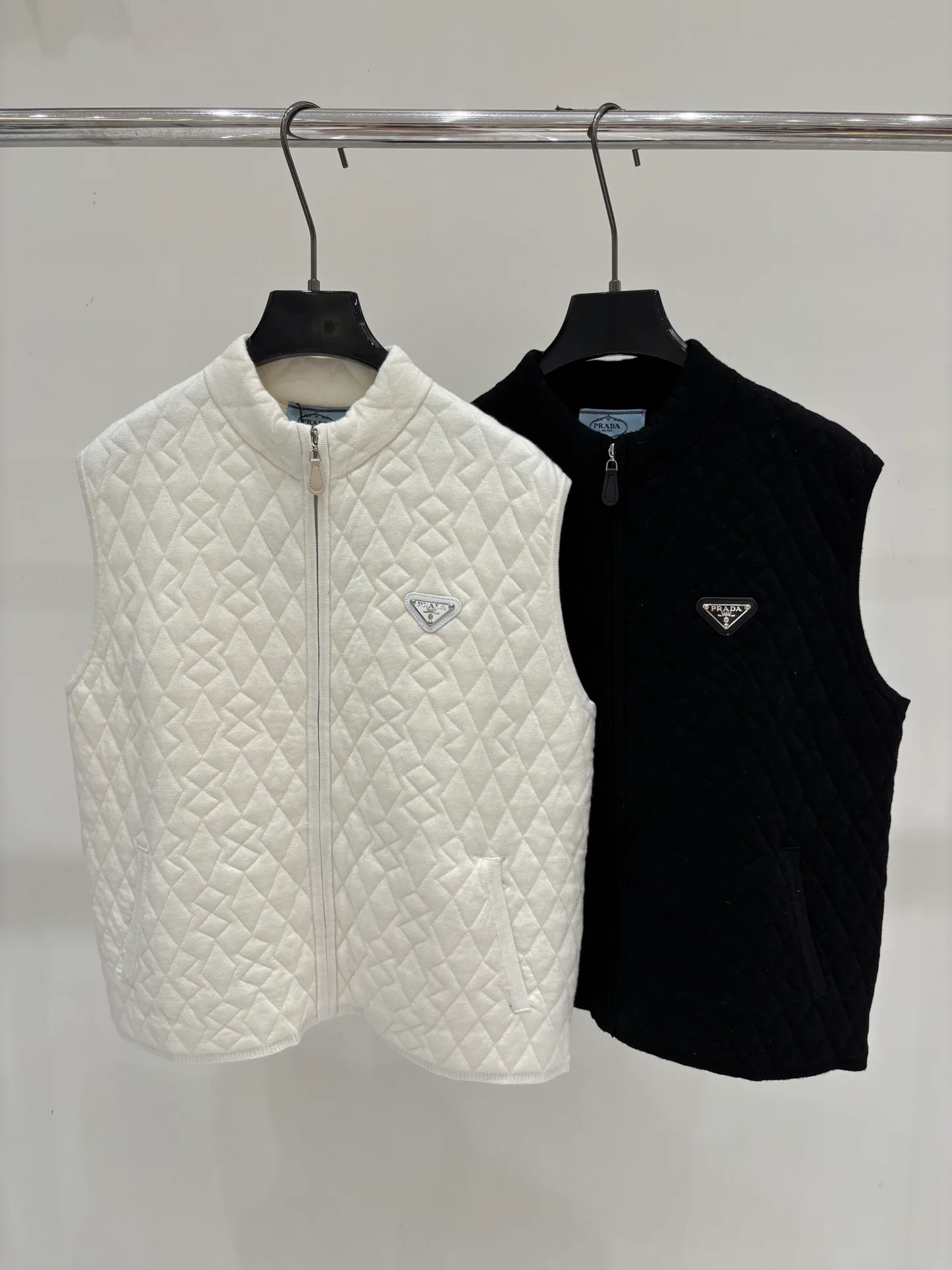 Жилеты Женские Prada 18706583