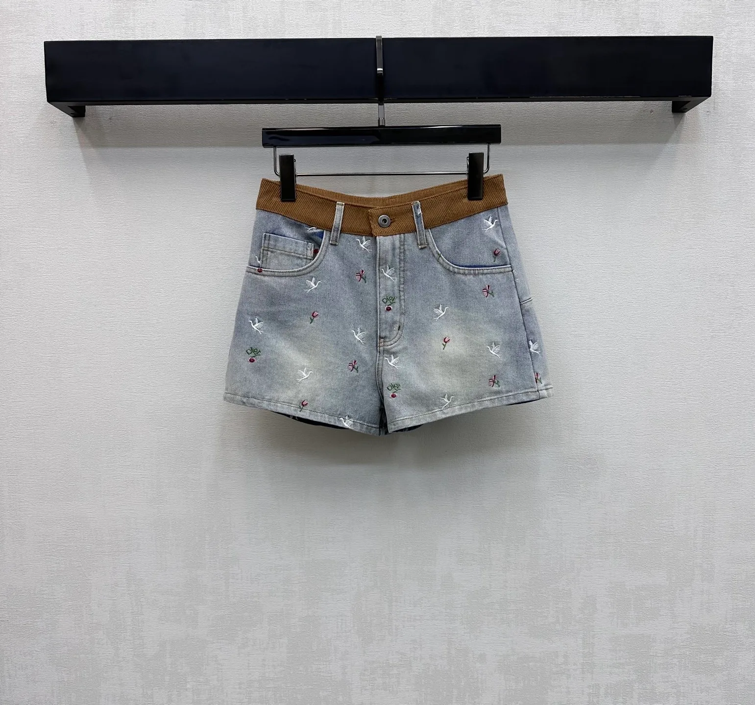 Шорты Женские Christian Dior 11628250