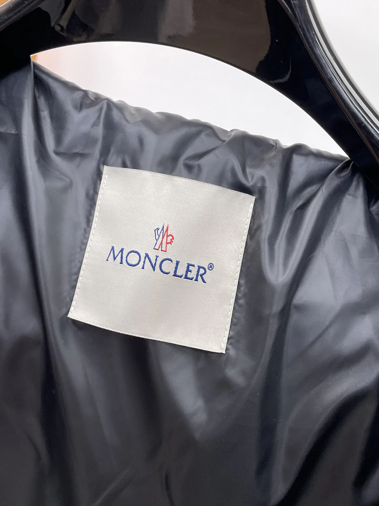Куртки И Пуховики Женские Moncler 18740341