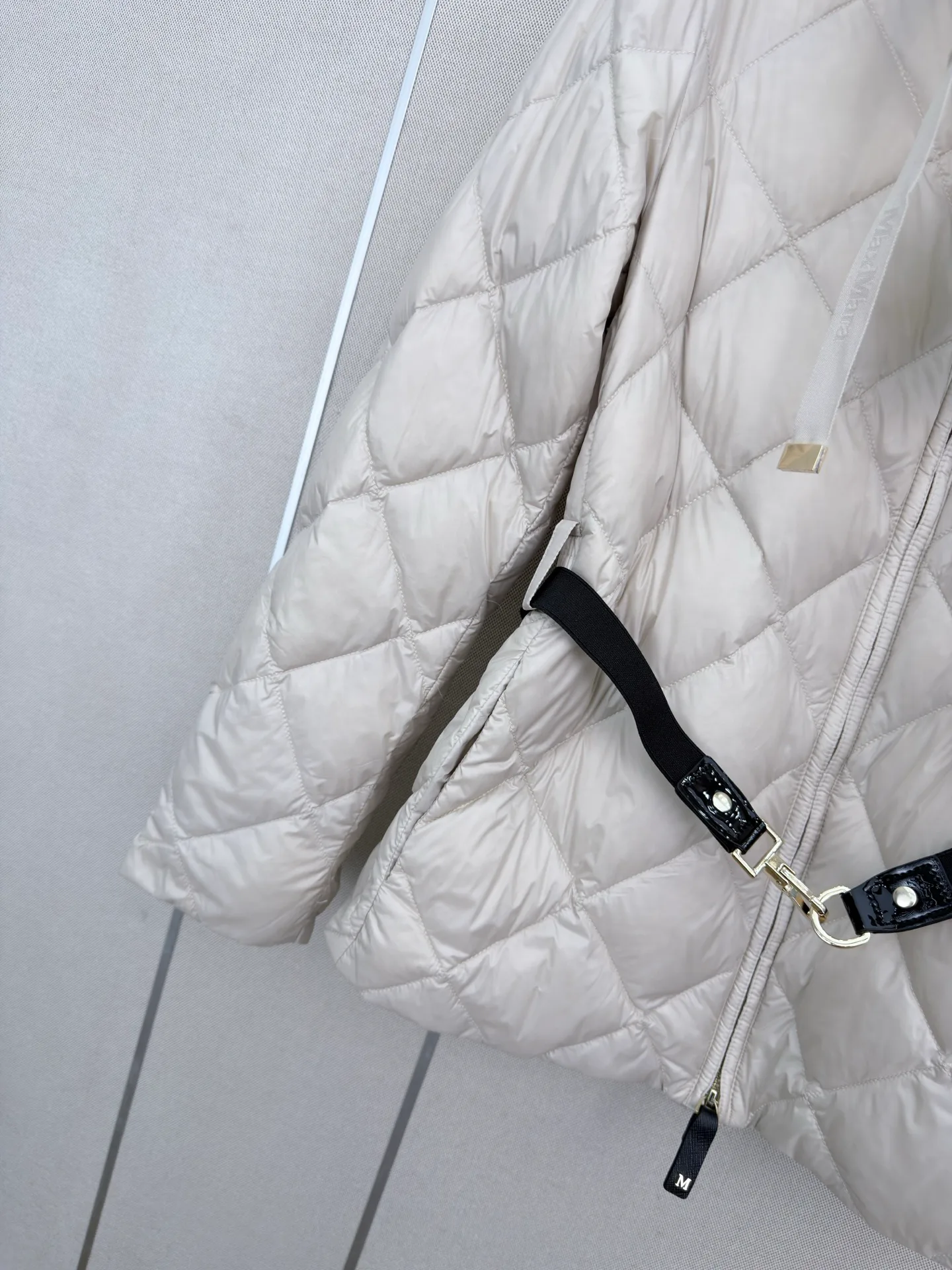 Куртки И Пуховики Женские Max Mara 18108361