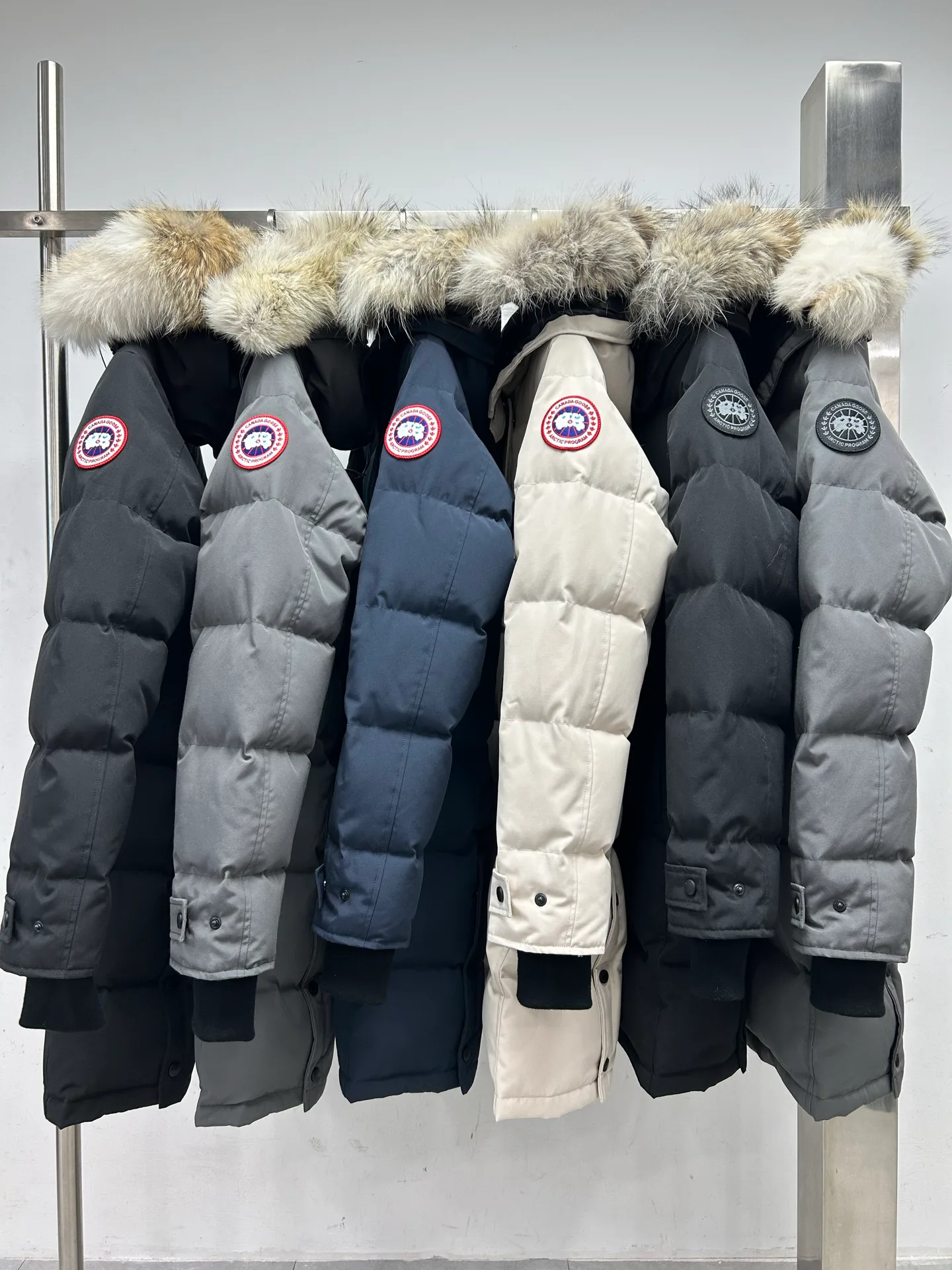 Куртки И Пуховики Женские Canada Goose 18007213