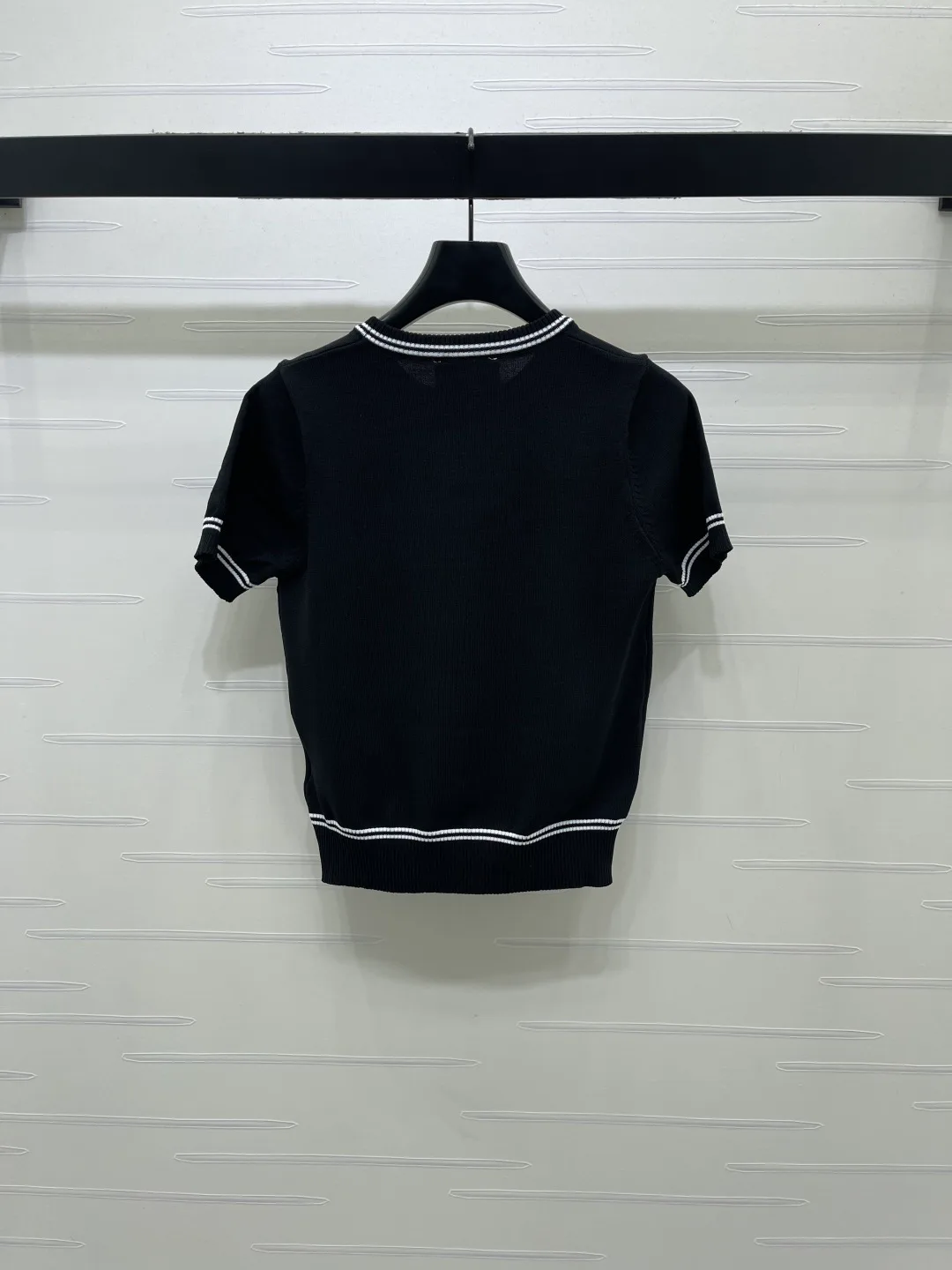 Футболки Женские Prada 17612756