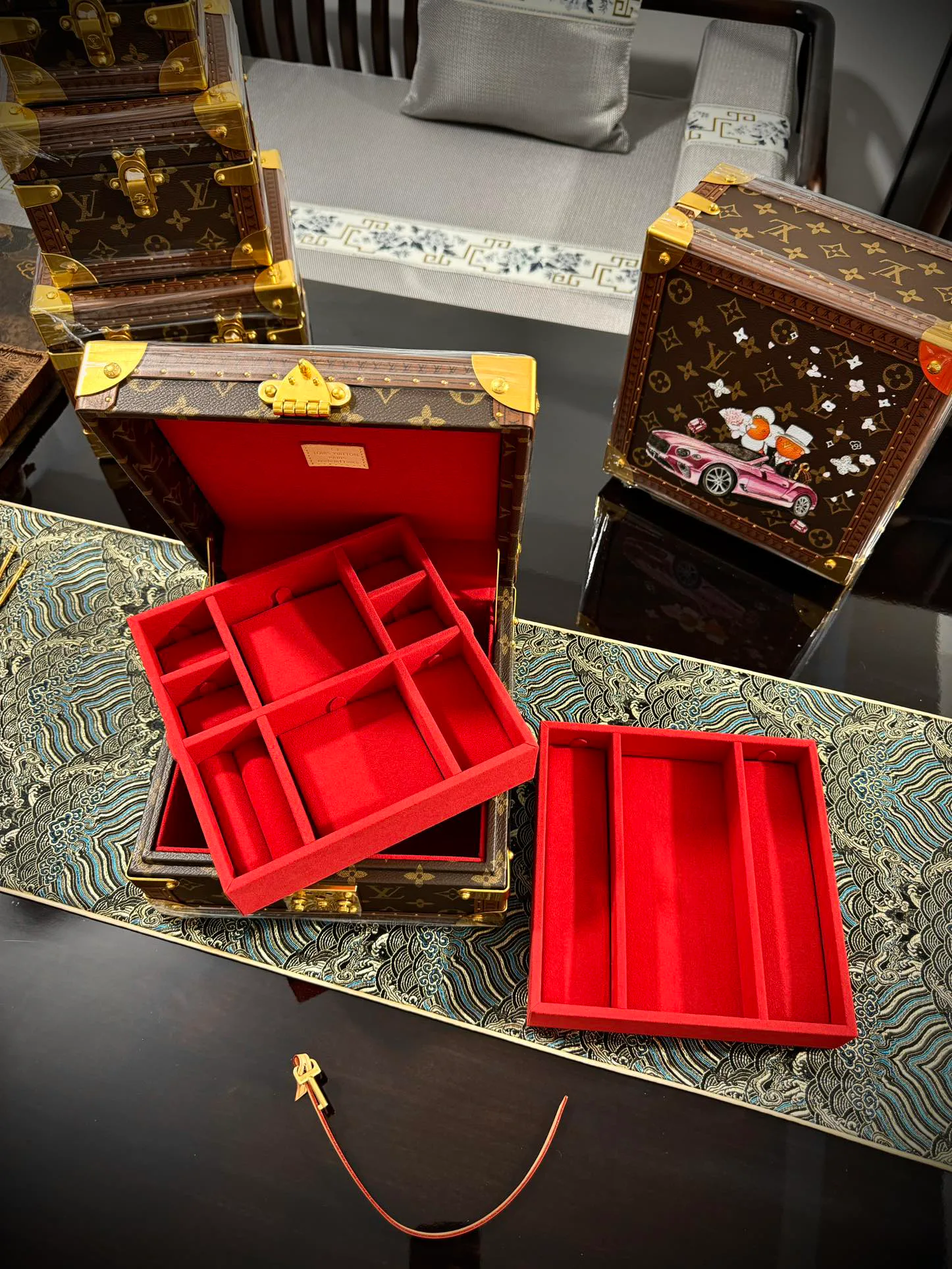 Текстиль Louis Vuitton 1383354