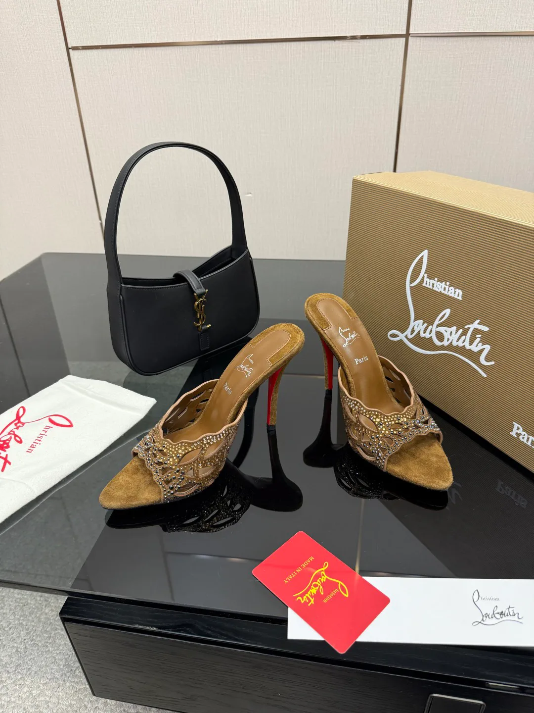 Босоножки Женские Christian Louboutin 374841