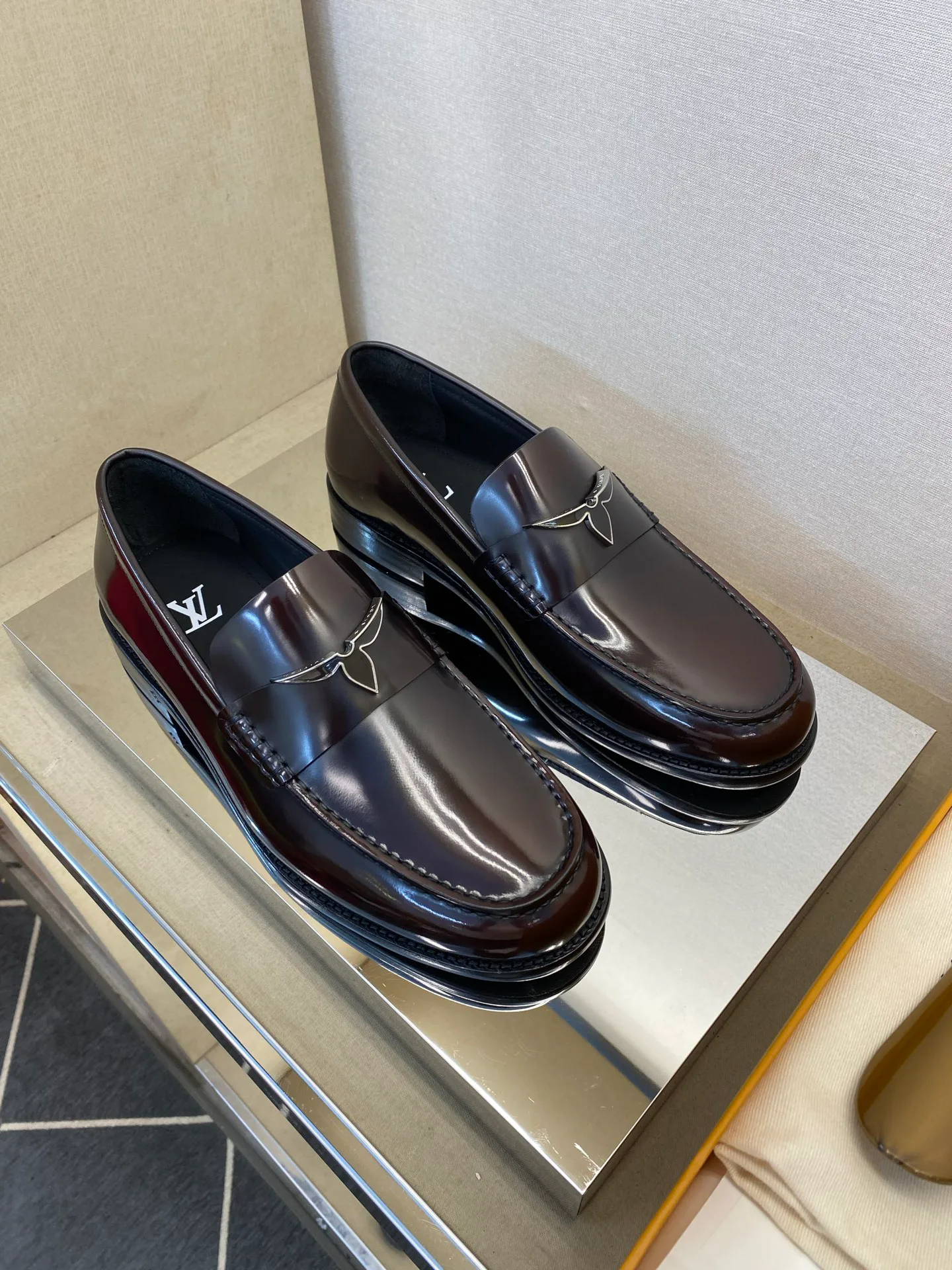 Лоферы И Туфли Мужские Louis Vuitton 18079153