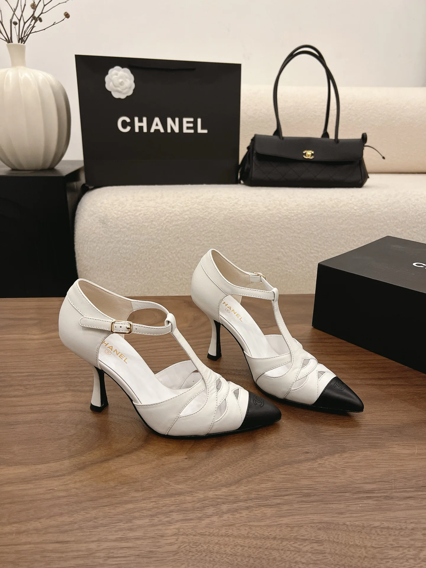 Туфли Женские Chanel 16931515