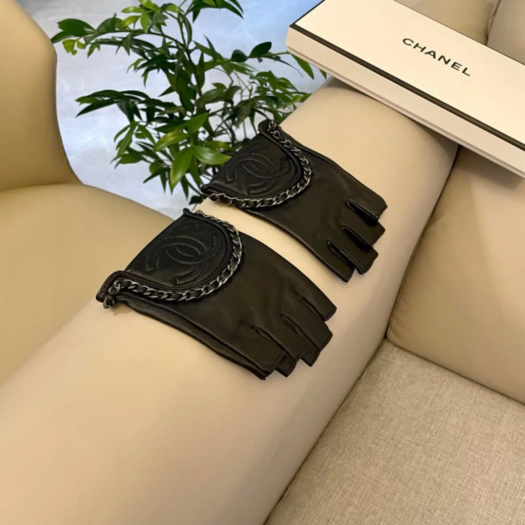 Перчатки Chanel 18525720