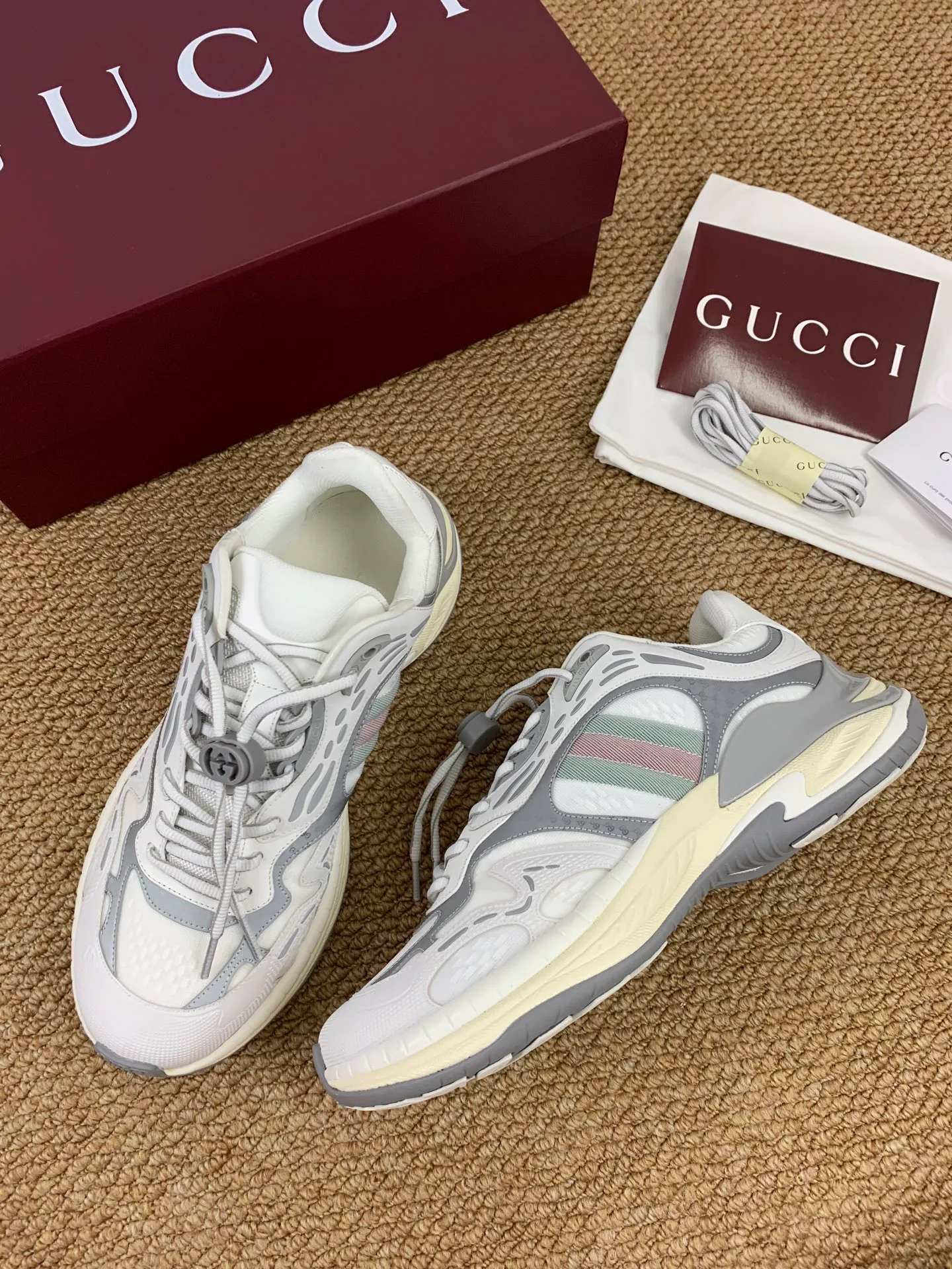 Кроссовки Женские Gucci 17545256