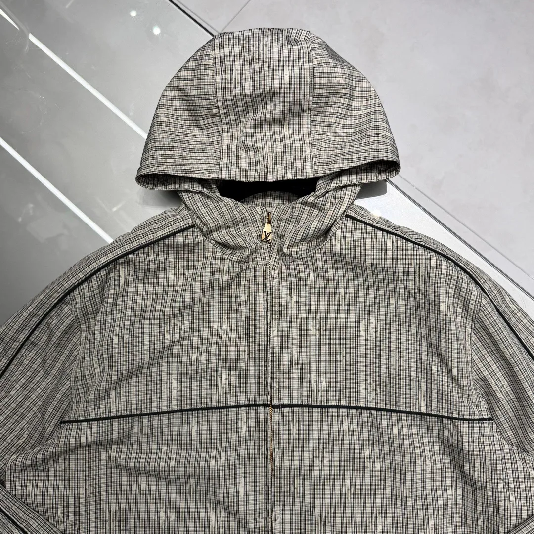 Куртки И Пуховики Мужские Louis Vuitton 17081696