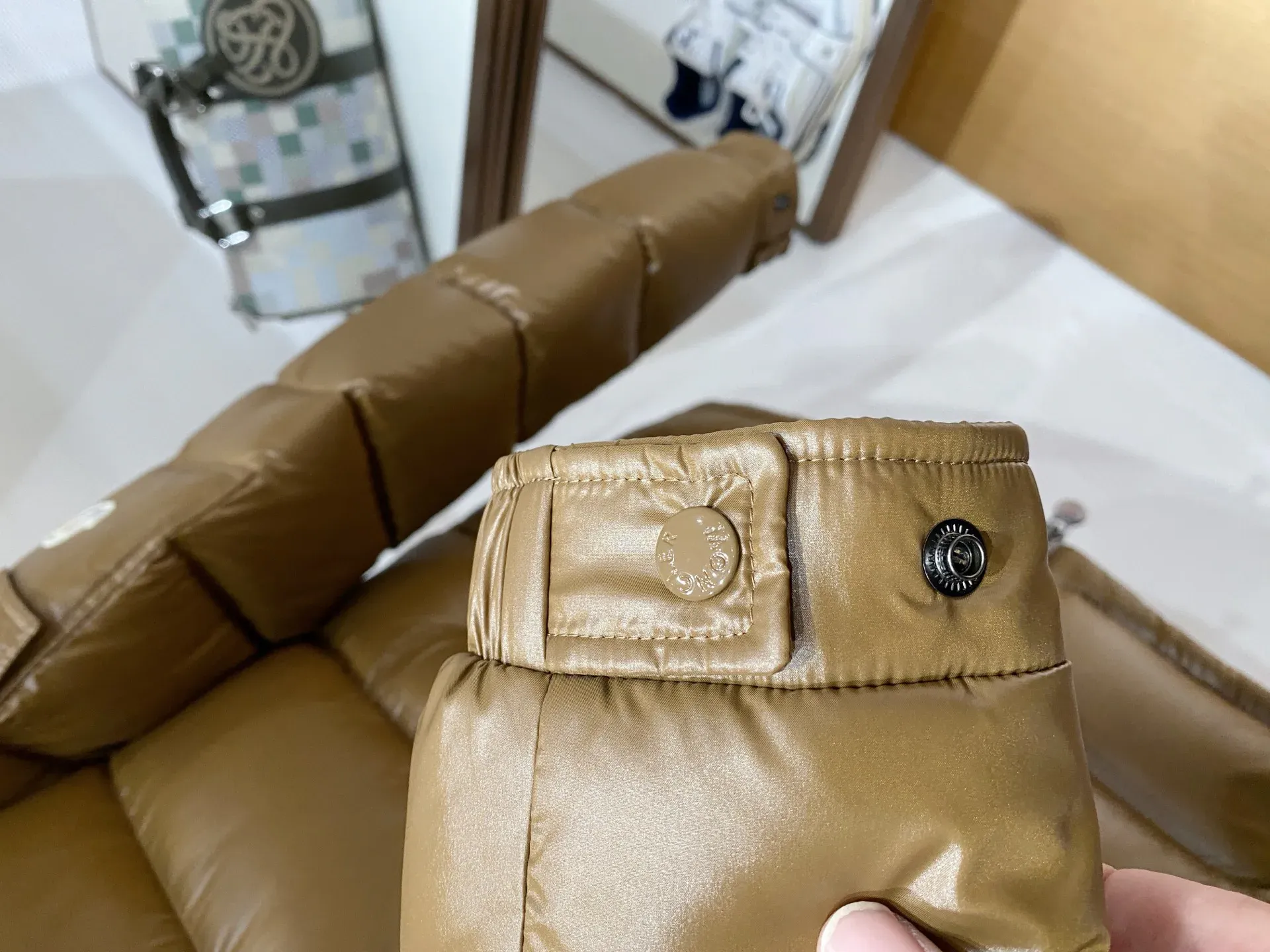 Куртки И Пуховики Мужские Moncler 4600959