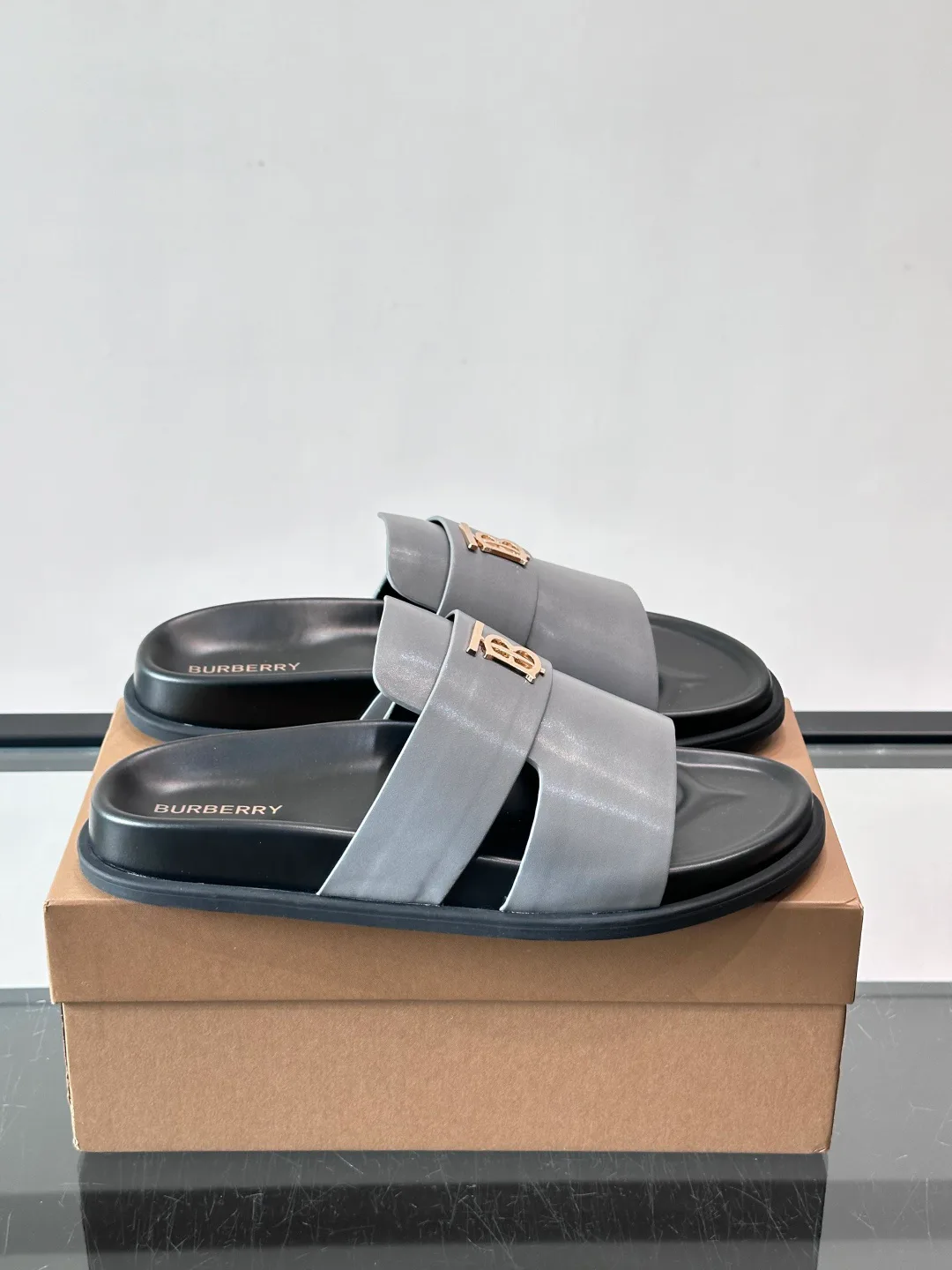 Сандалии Мужские Burberry 13546899