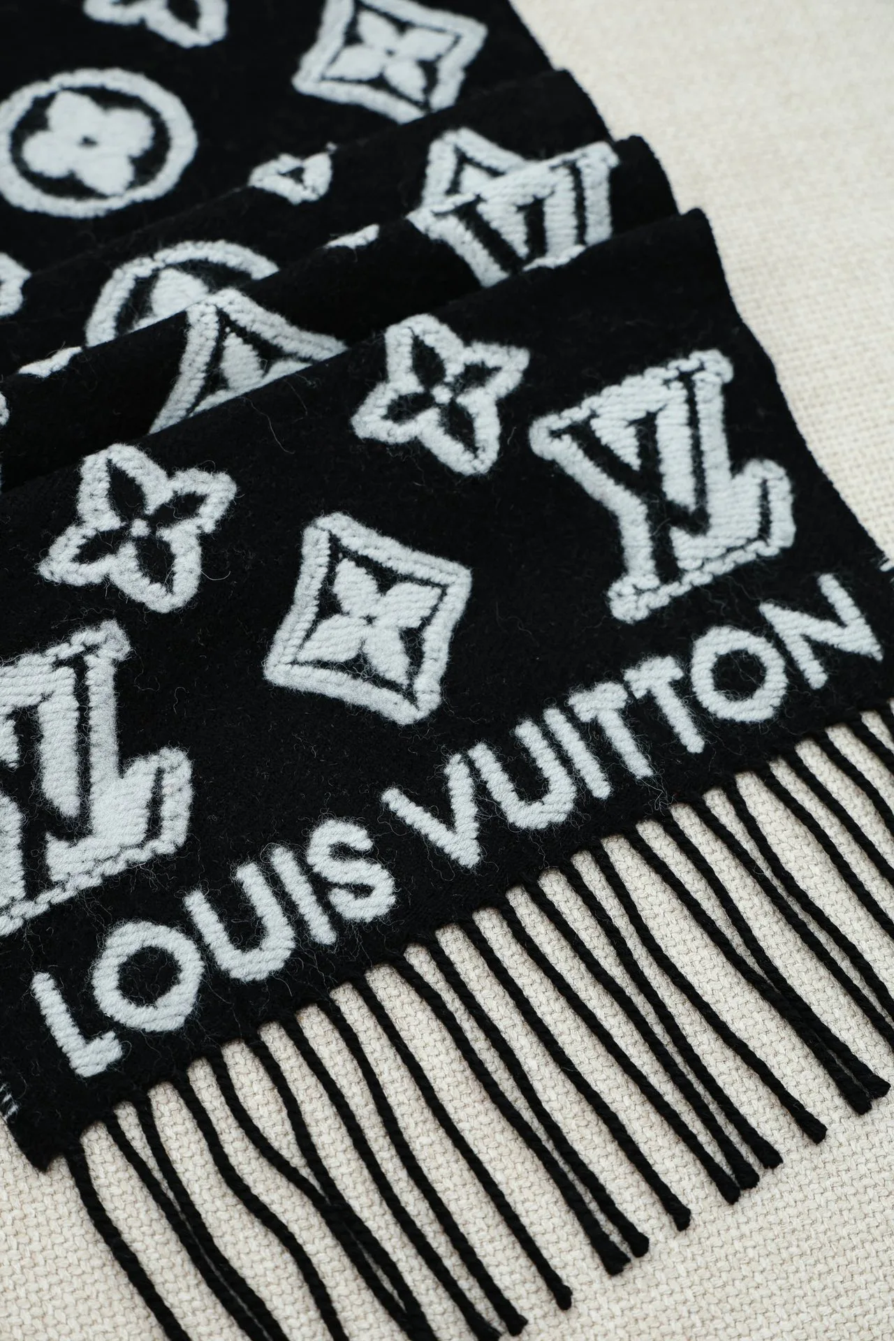 Шарфы Louis Vuitton 94390