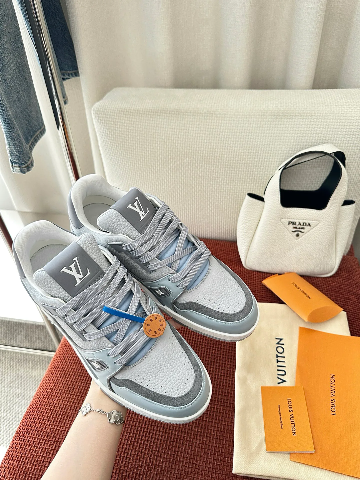 Кроссовки Женские Louis Vuitton 5045954