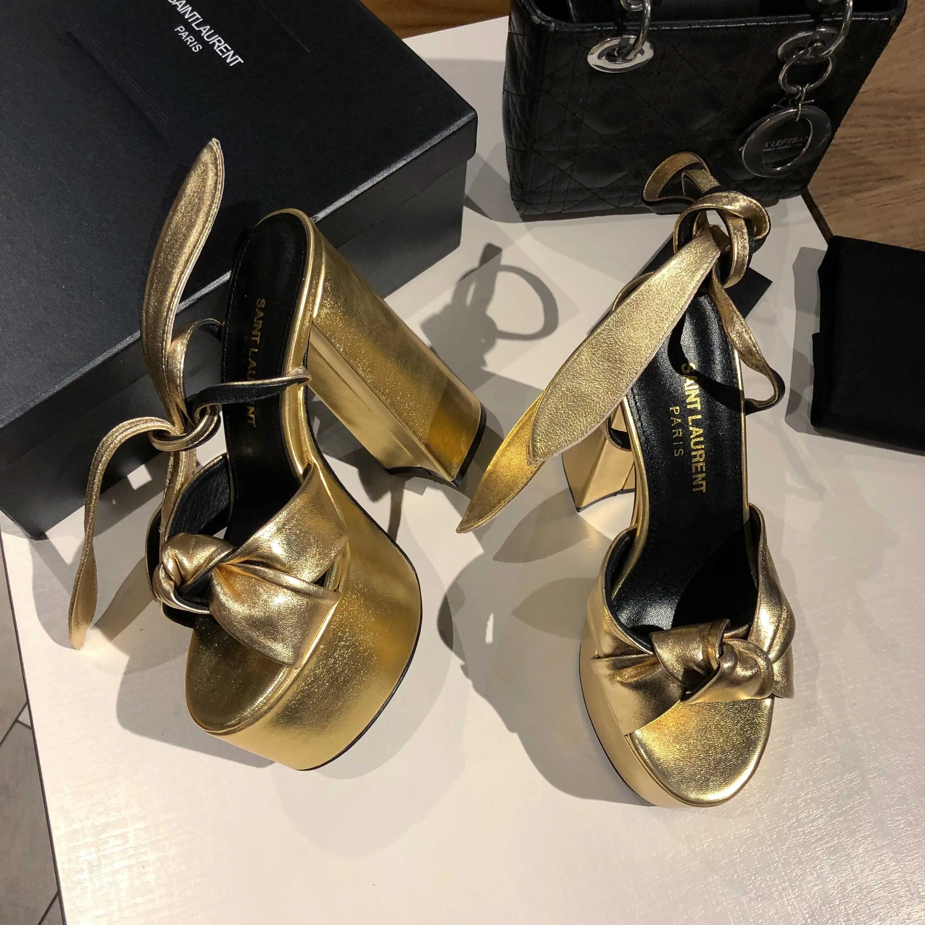 Босоножки Женские Saint Laurent 11220447