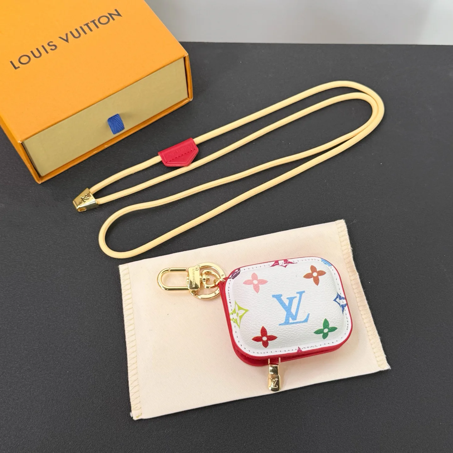 Ключницы Louis Vuitton 17897121