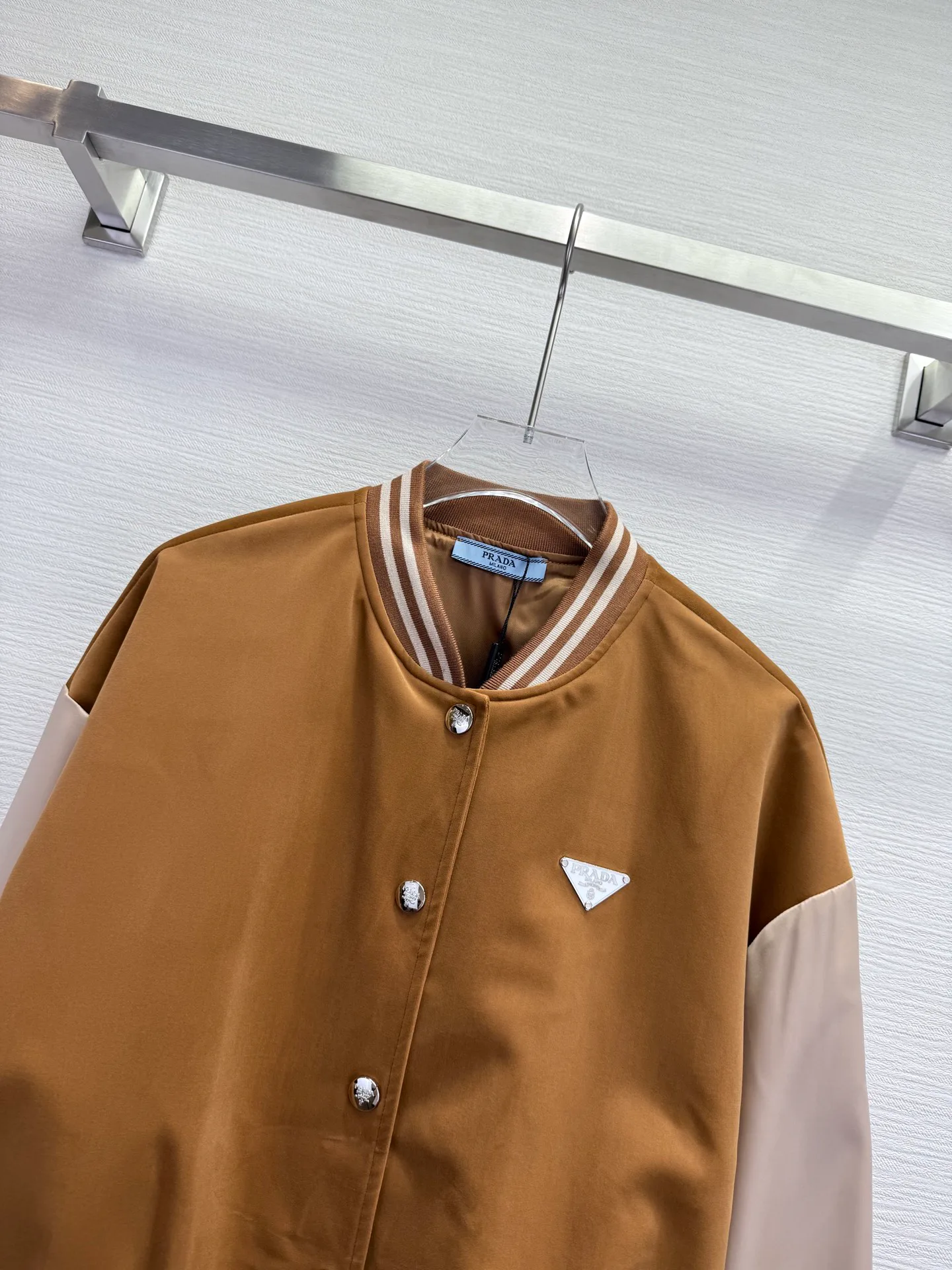 Куртки И Пуховики Женские Prada 125609