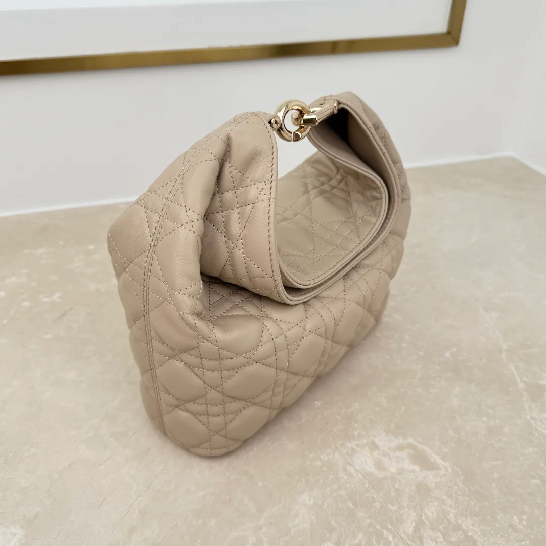 Классические Сумки Женские Christian Dior 18116277