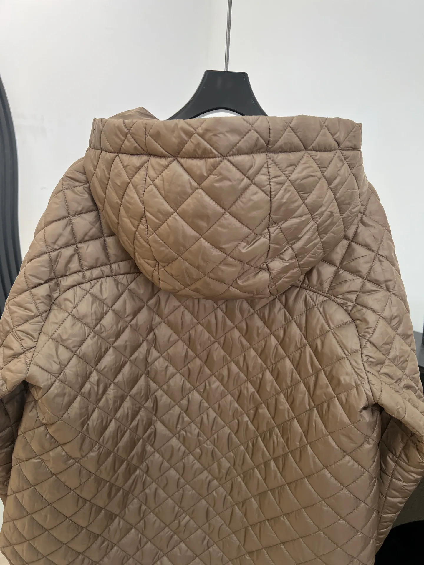 Куртки И Пуховики Женские Max Mara 19930111
