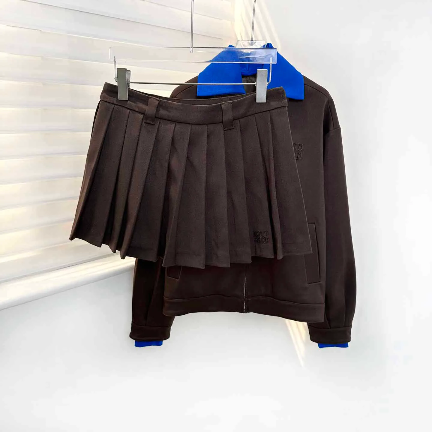 Куртки И Пуховики Женские Miu Miu 4581736