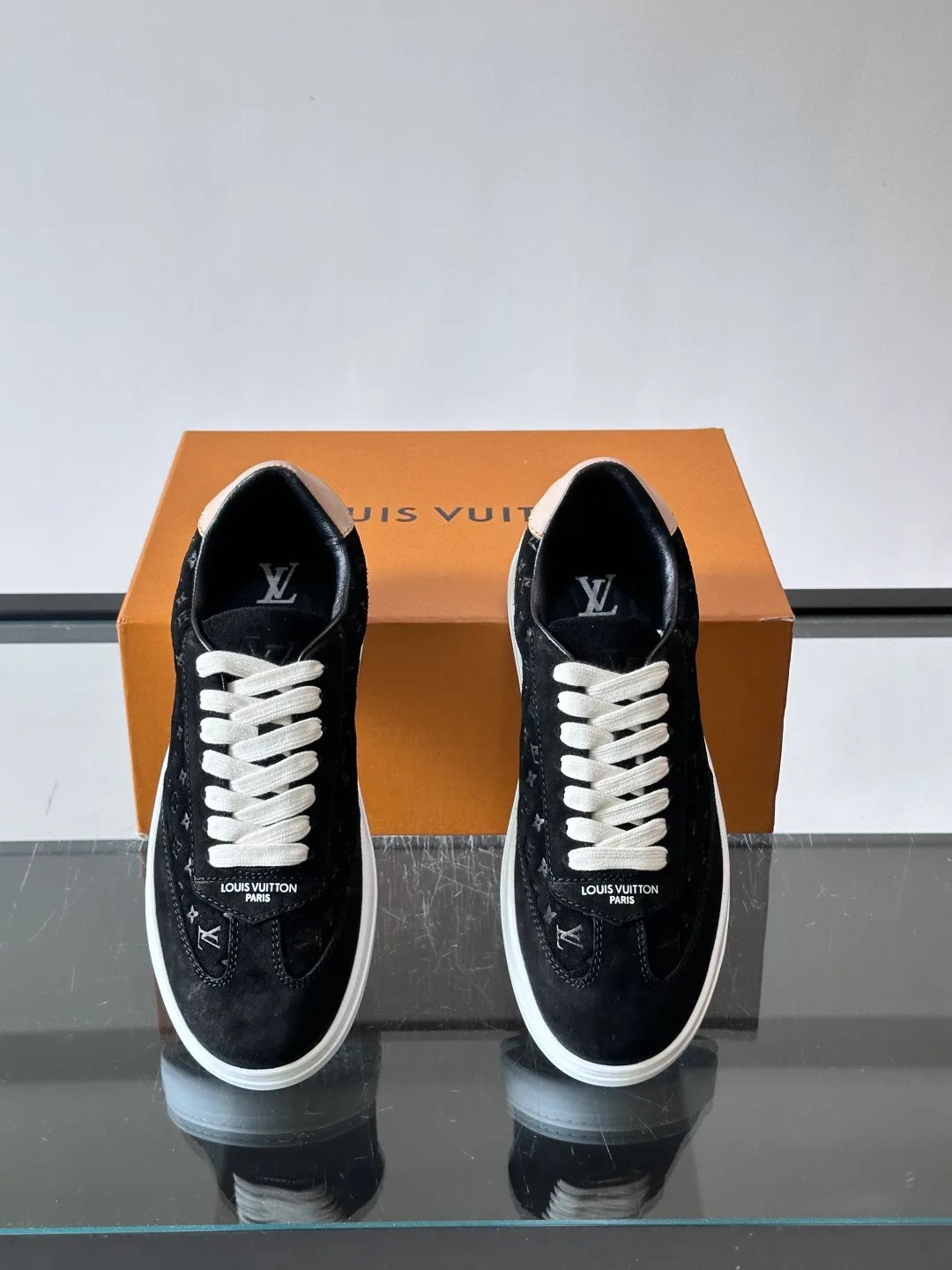 Кроссовки Мужские Louis Vuitton 17961799