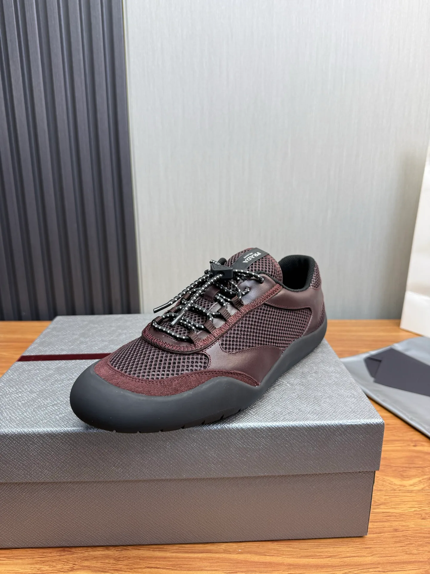 Кроссовки Мужские Prada 13537329