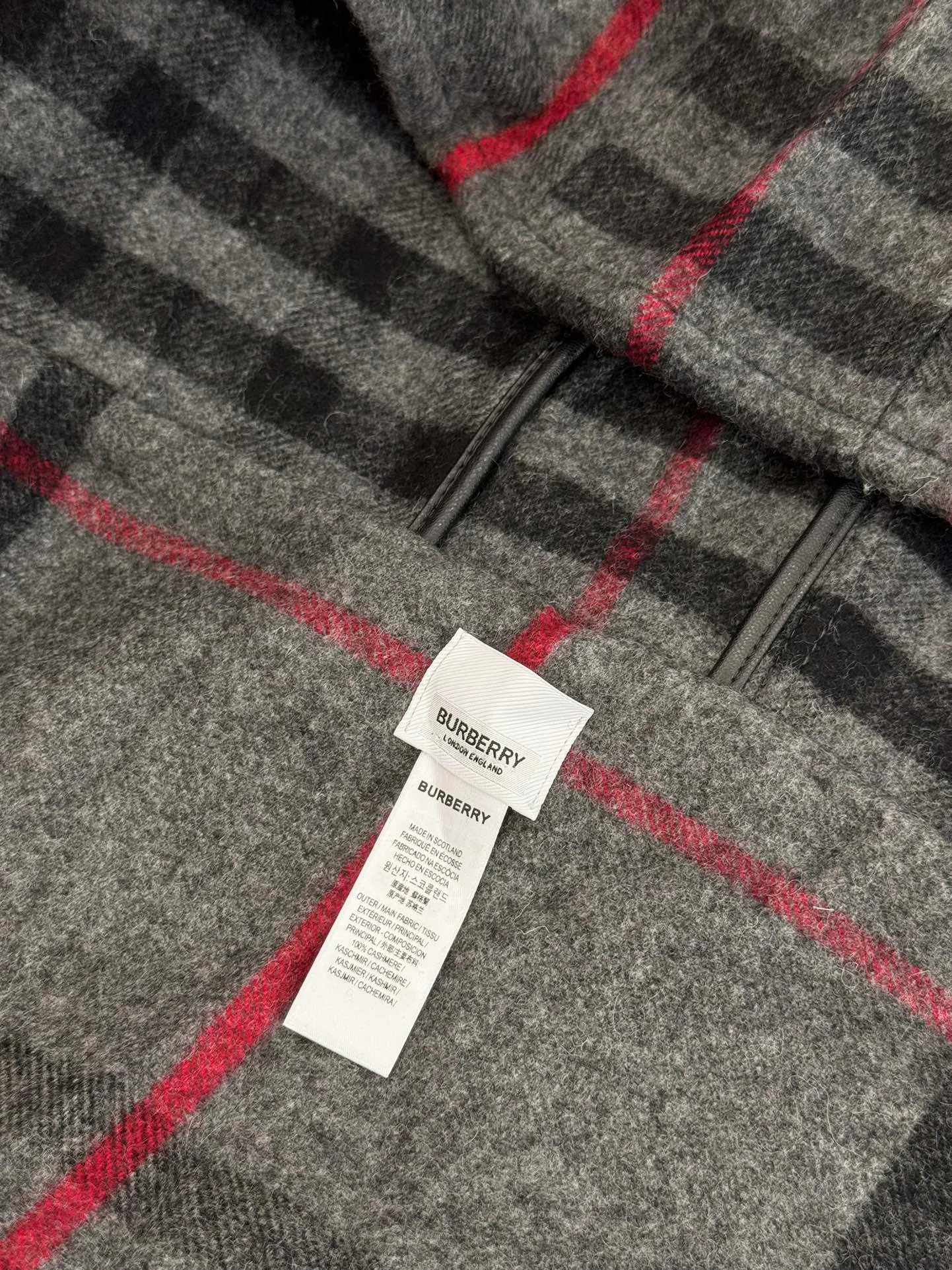 Шарфы Burberry 18287602