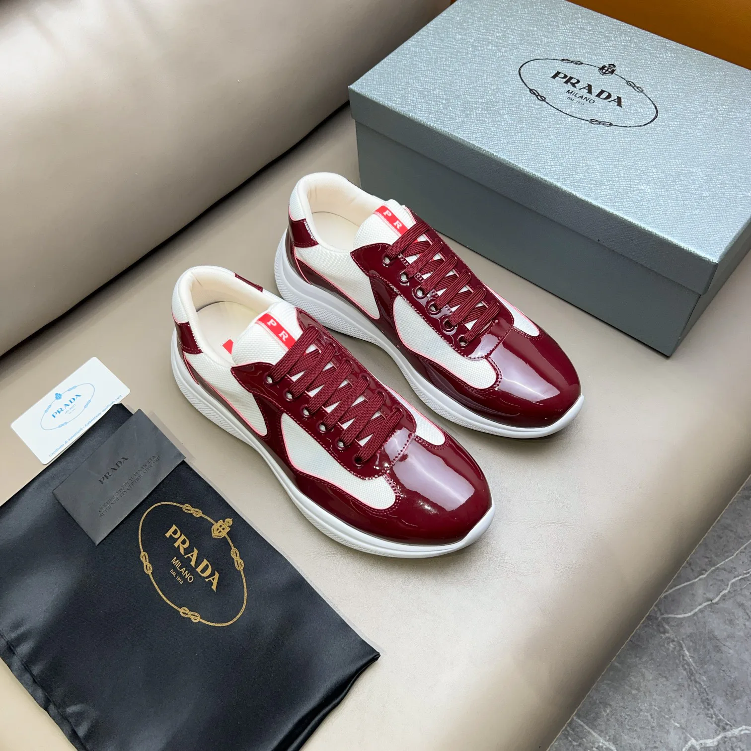 Кроссовки Женские Prada 17636252